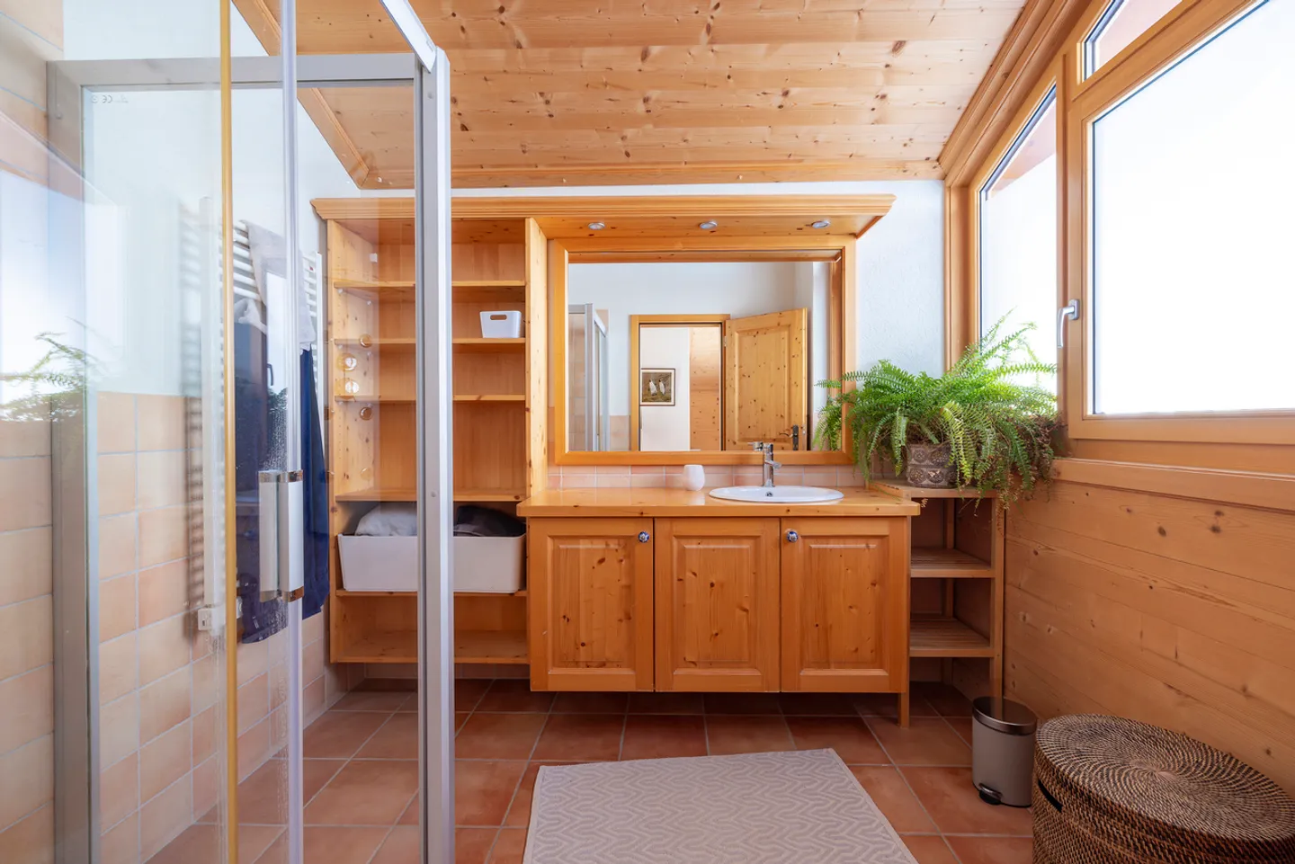 Magnificent chalet with beautiful garden &amp; superb view! - Photo 10 of 13