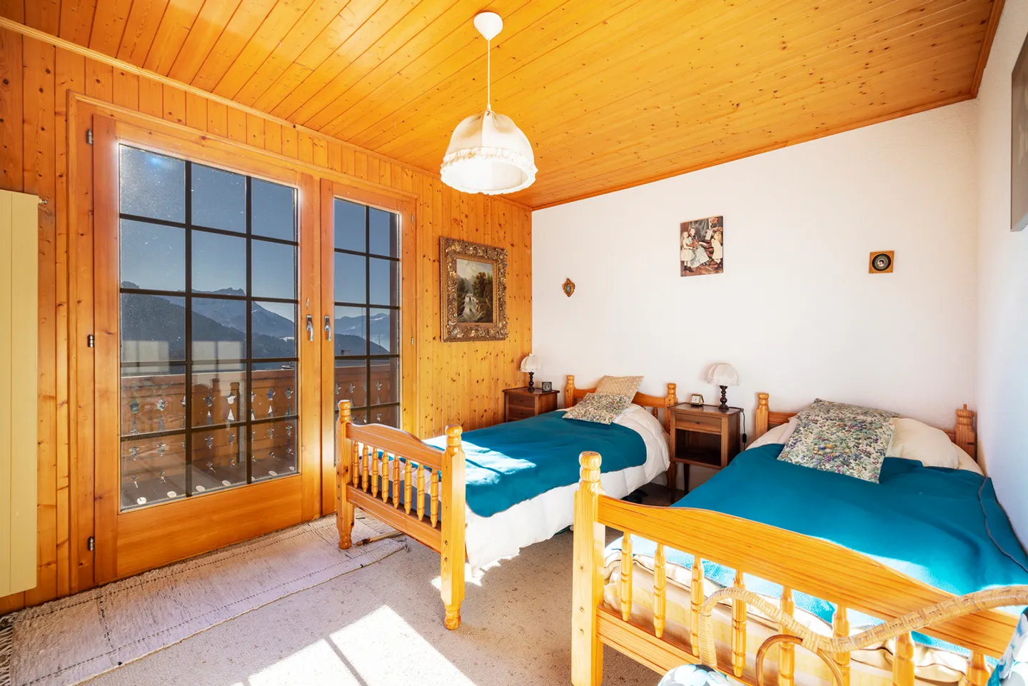 Charming chalet-style apartment with fireplace in the center of the village! - Photo 10 of 13