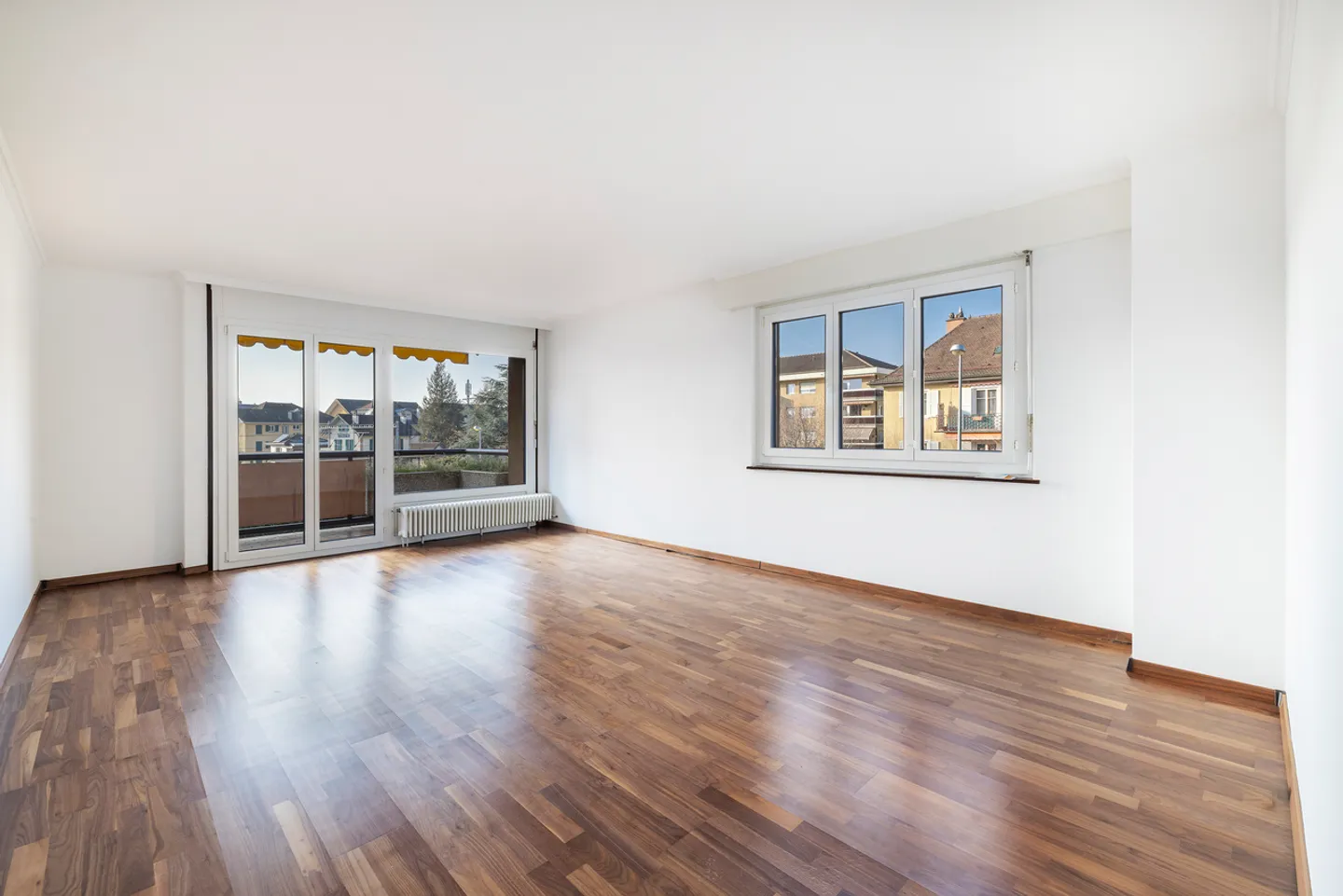 Central address and peaceful setting, just steps from schools and amenities - Photo 3 of 13