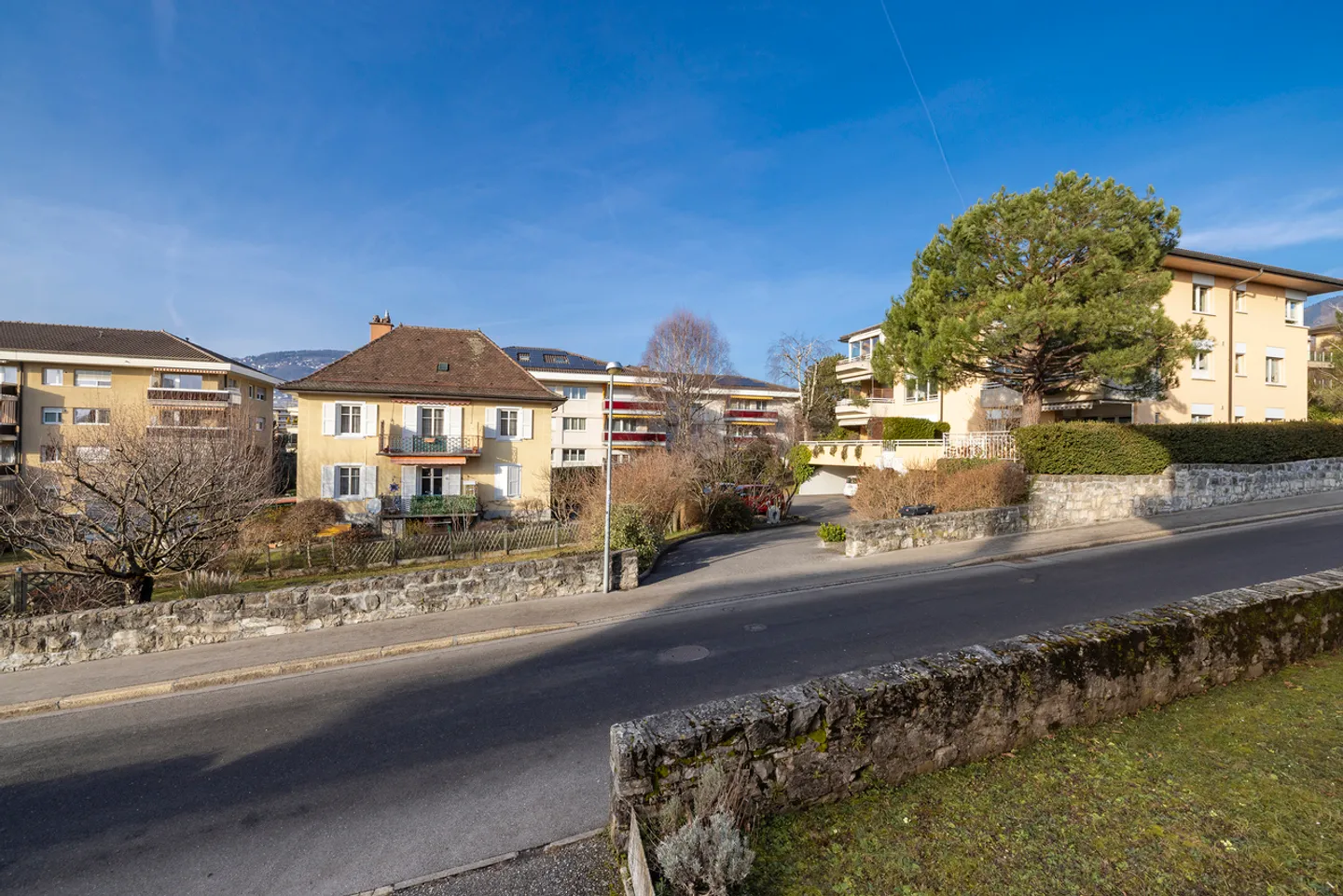 Central address and peaceful setting, just steps from schools and amenities - Photo 12 of 13