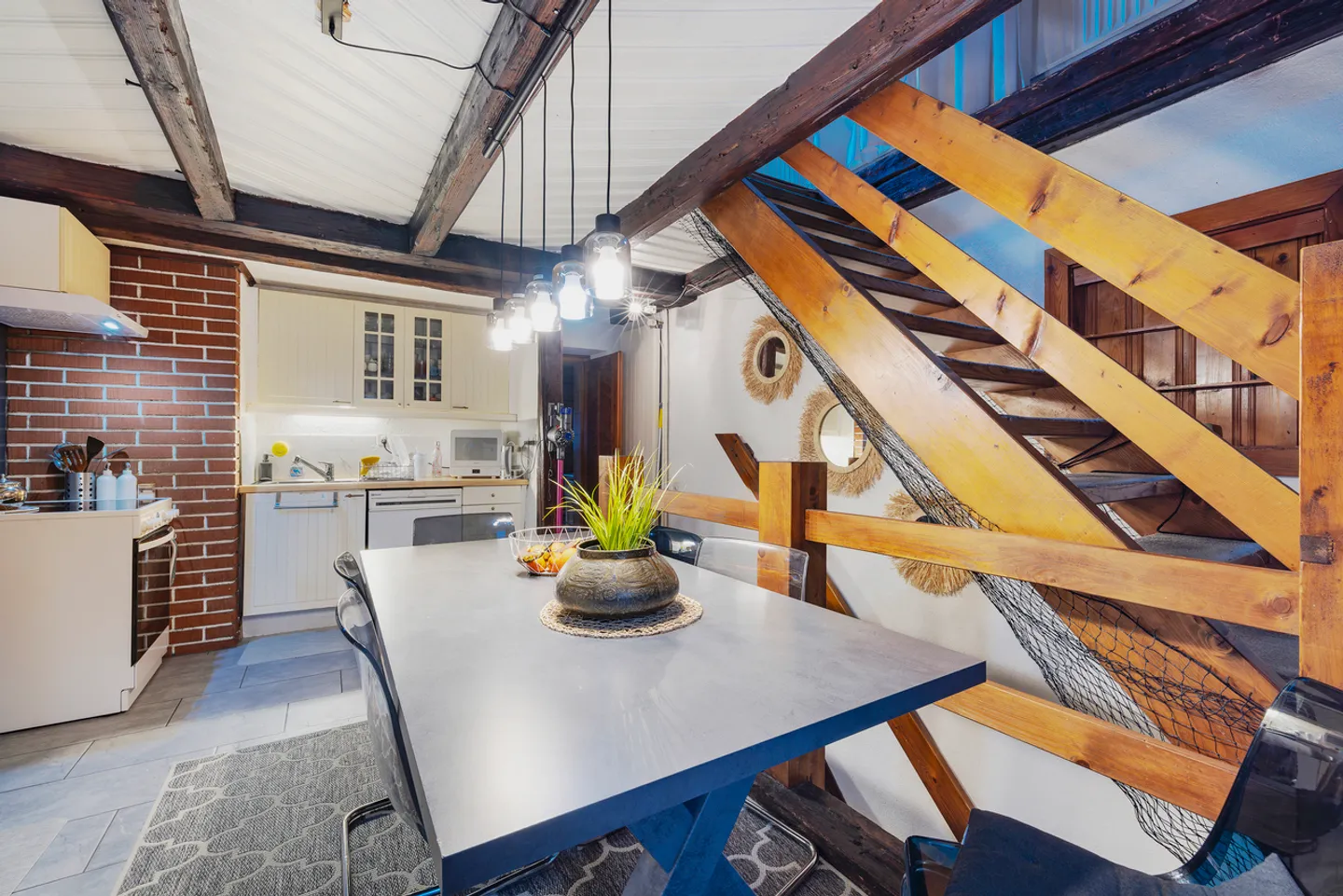 Autentica casa di villaggio - Due duplex ristrutturati - Rennaz - Foto 4 di 13