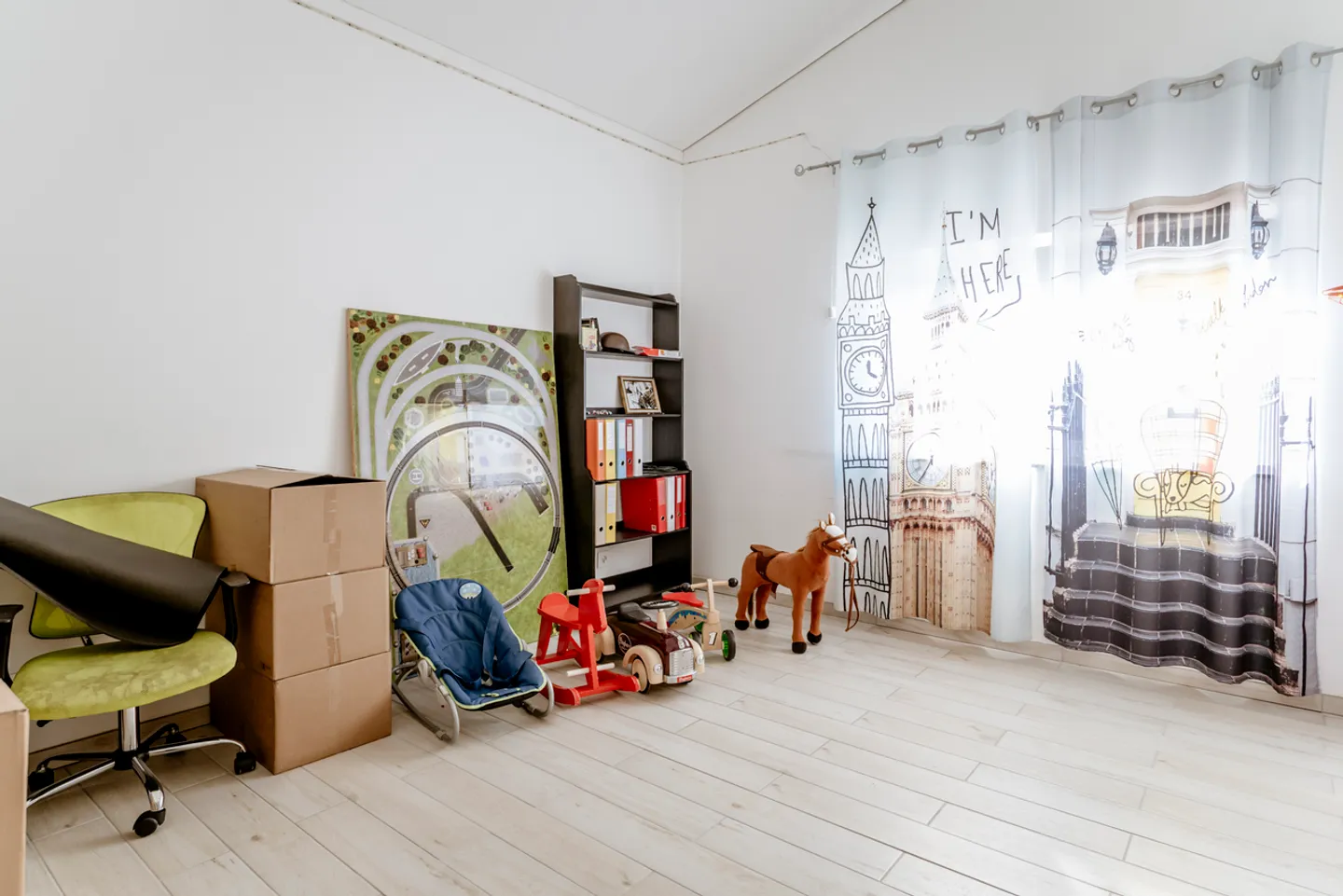 Very large family villa with possible extension - Photo 9 of 13