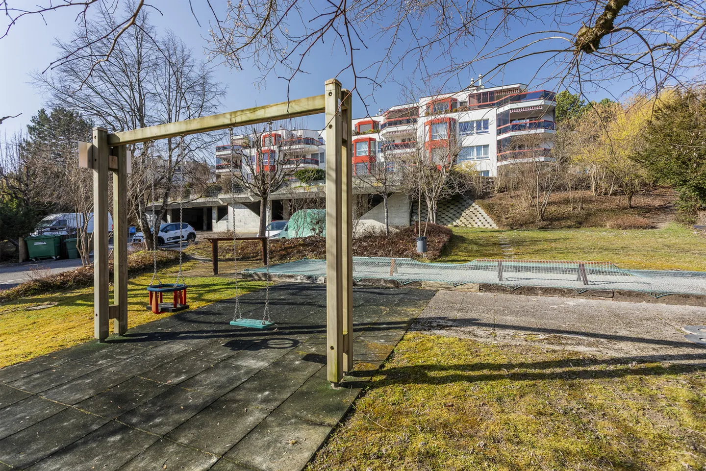 7-room penthouse on the 3rd floor of a condominium building - Photo 9 of 10