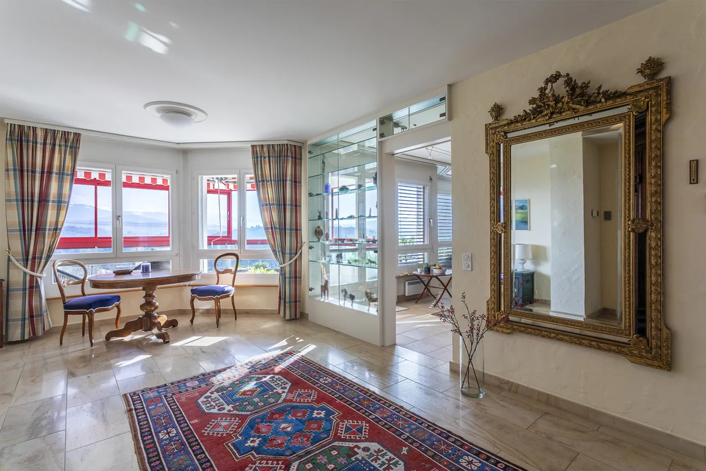 7-room penthouse on the 3rd floor of a condominium building - Photo 5 of 10