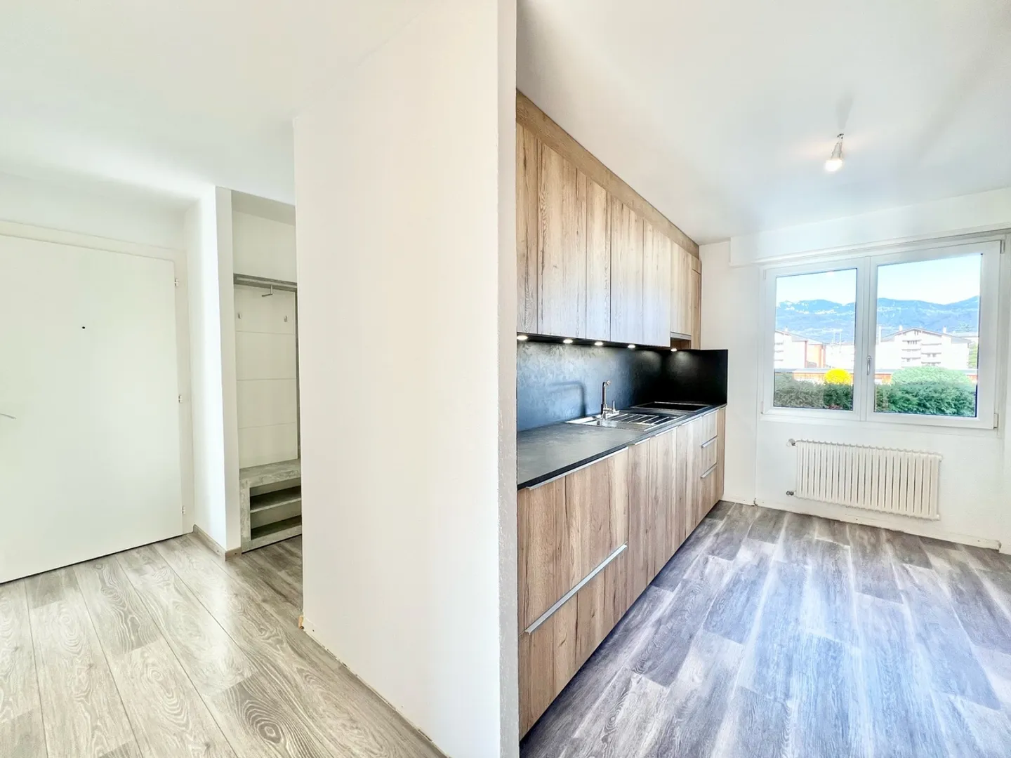 4.5-Zimmer-Wohnung mit Balkon in Monthey - Foto 3 von 13