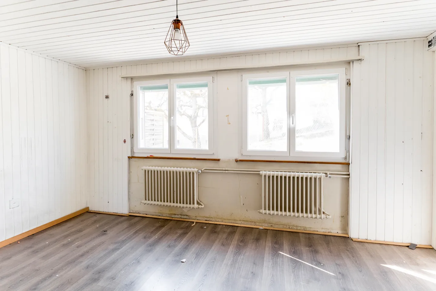 Villa unique à rénover - Photo 3 sur 13