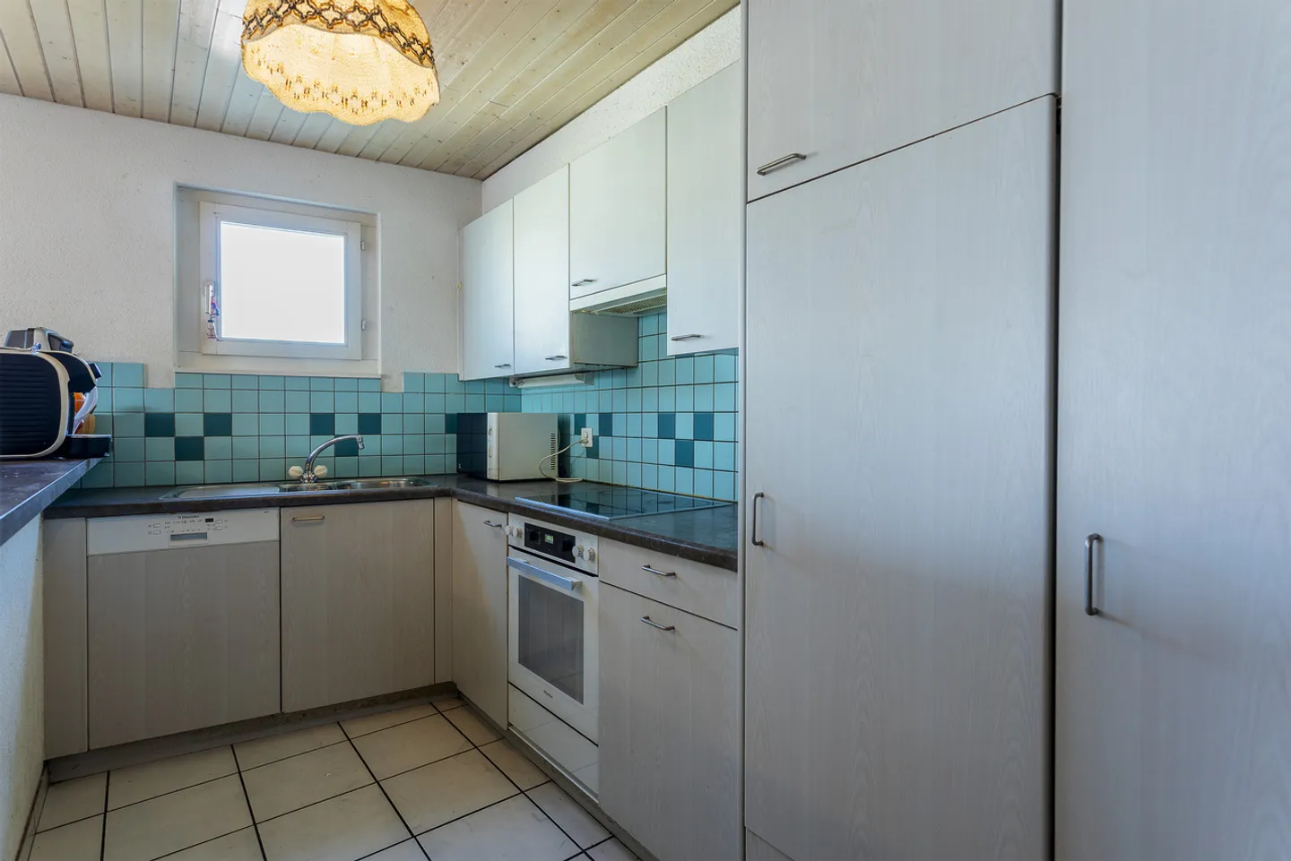 Appartement 4,5 pièces dans une rue calme du centre-ville - Photo 4 sur 7