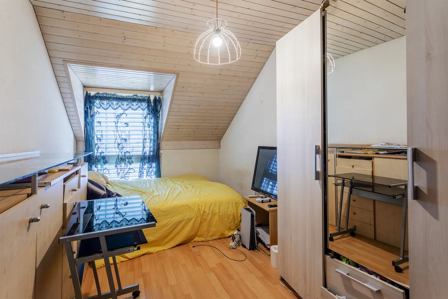 Appartement 4,5 pièces dans une rue calme du centre-ville - Photo 6 sur 7