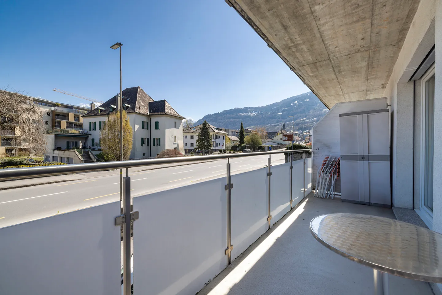 Appartement traversant 4.5 pièces avec jardin au centre de Monthey - Photo 9 of 12