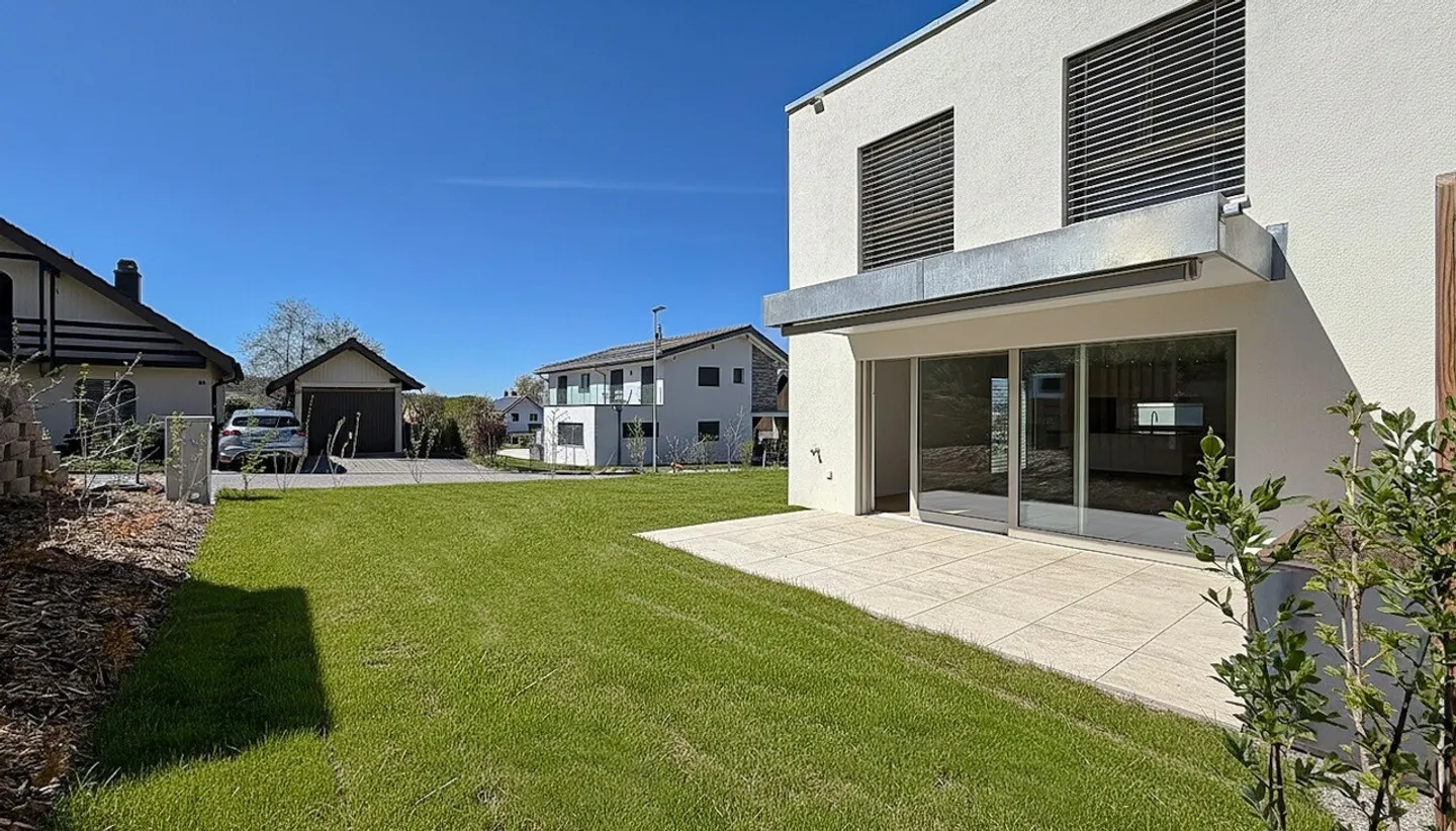 Last opportunity! New villa with garden and two terraces - Photo 1 of 13