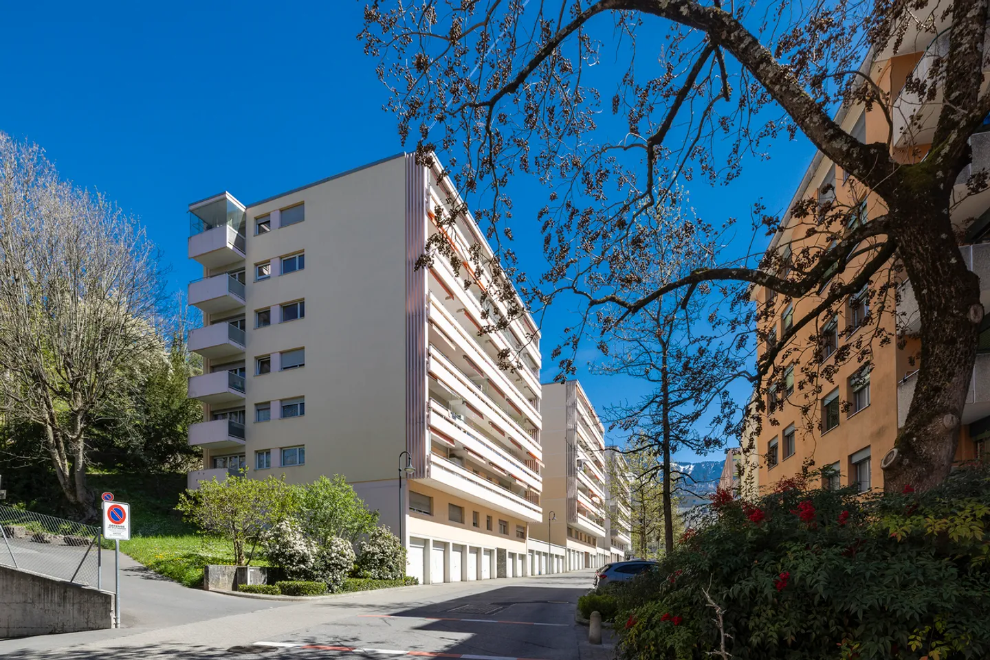 4.5 camere luminose con balconi, vista lago e grande potenziale - Foto 11 di 11