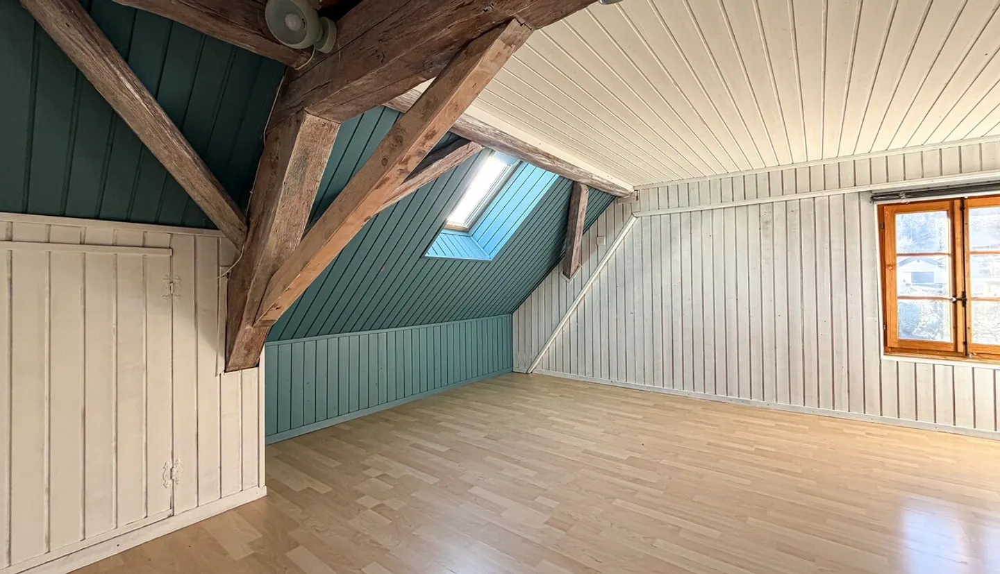 SMALL INCOME BUILDING WITH 2 APARTMENTS, GARAGE AND PARKING SPACES - Photo 9 of 13