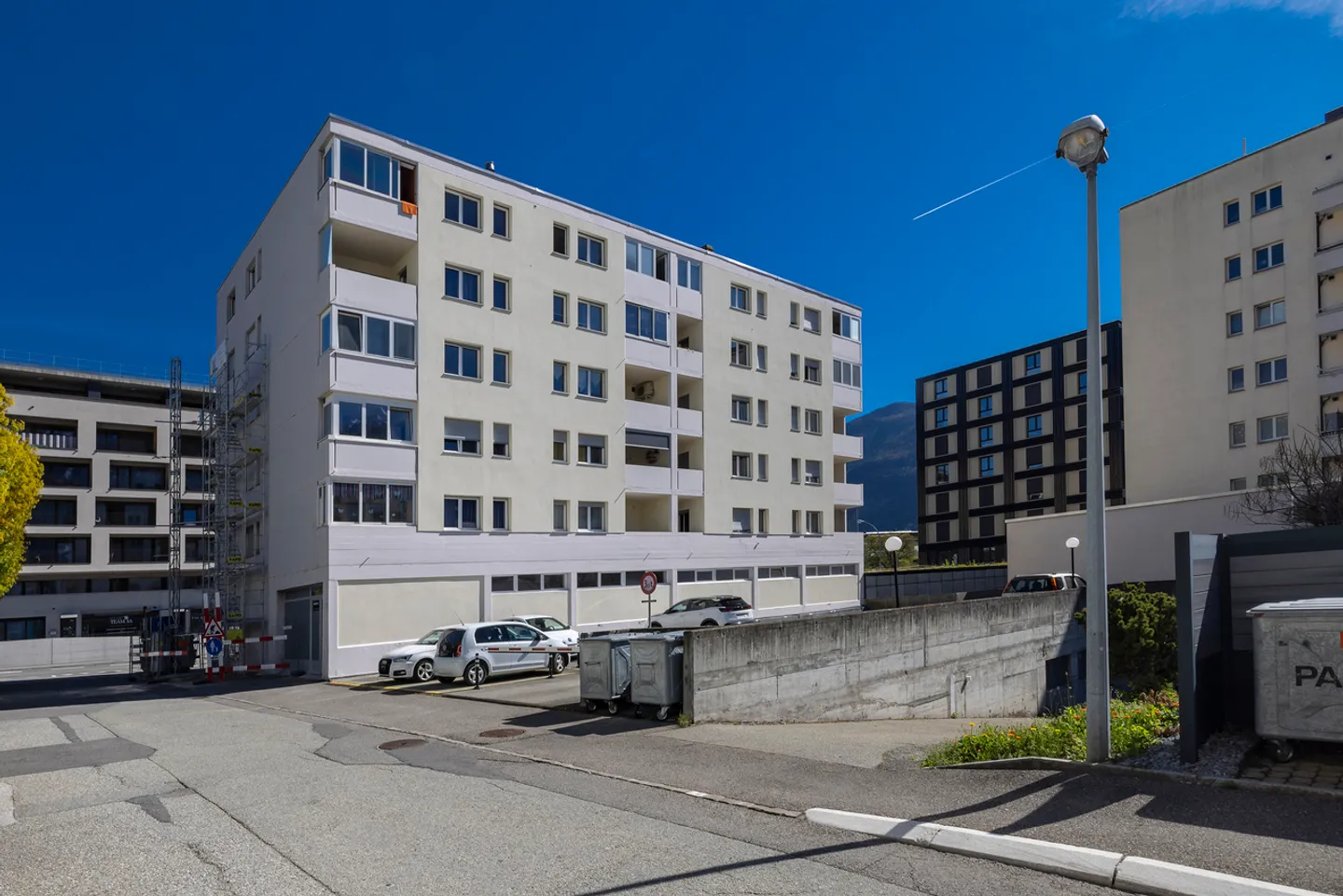 Commercial premises ideally located next to the Place de Rome - Photo 12 of 13