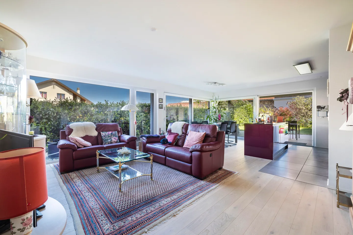 Charming Apartment with Garden - Photo 12 of 13