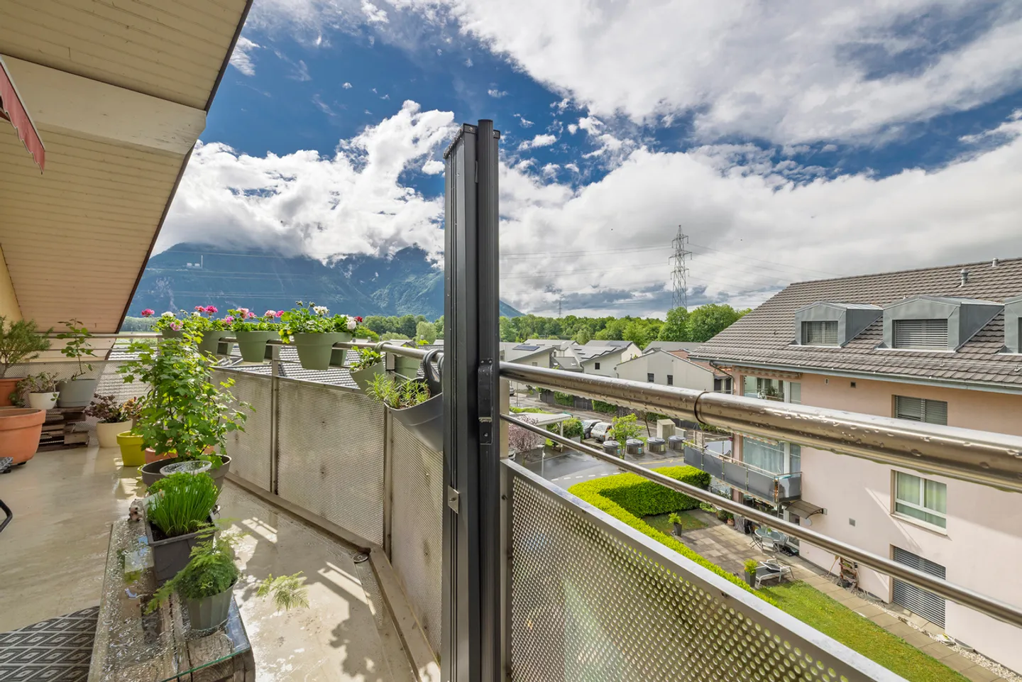 Appartamento Ultimo Piano con Balcone - Foto 3 di 10