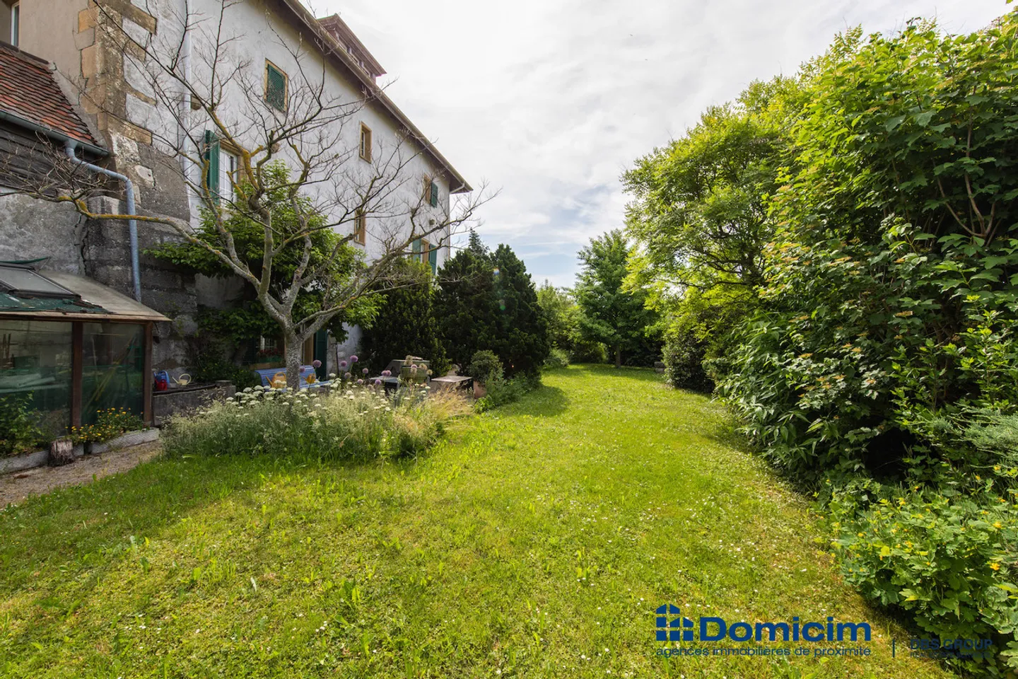 Bâtisse Historique Charmante - Photo 3 sur 11