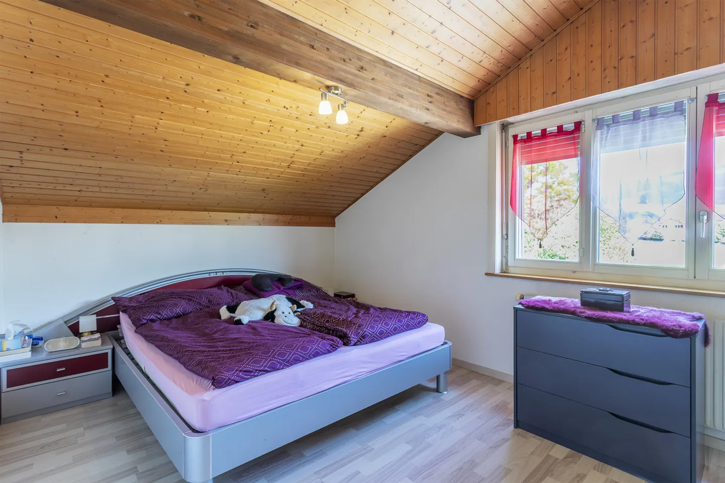 3,5-Zimmer-Wohnung im obersten Stock mit Balkon und Garage - Foto 6 von 9
