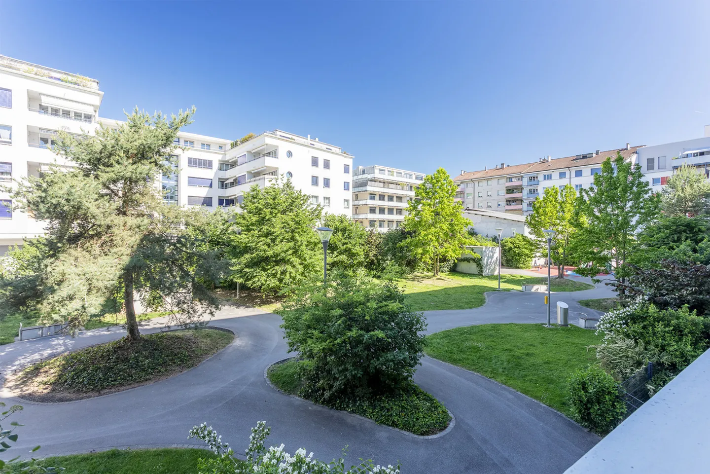 Incantevole appartamento di 2,5 locali con balcone nel centro di Morges - Foto 5 di 6