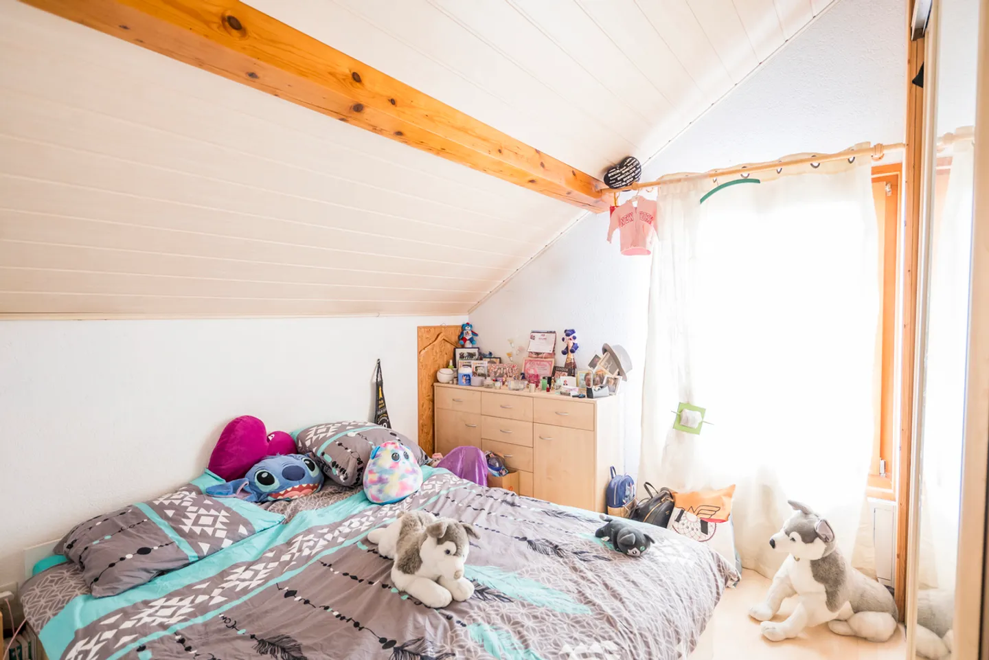Très belle situation pour cette maison de 6.5 pièces - Photo 6 of 12