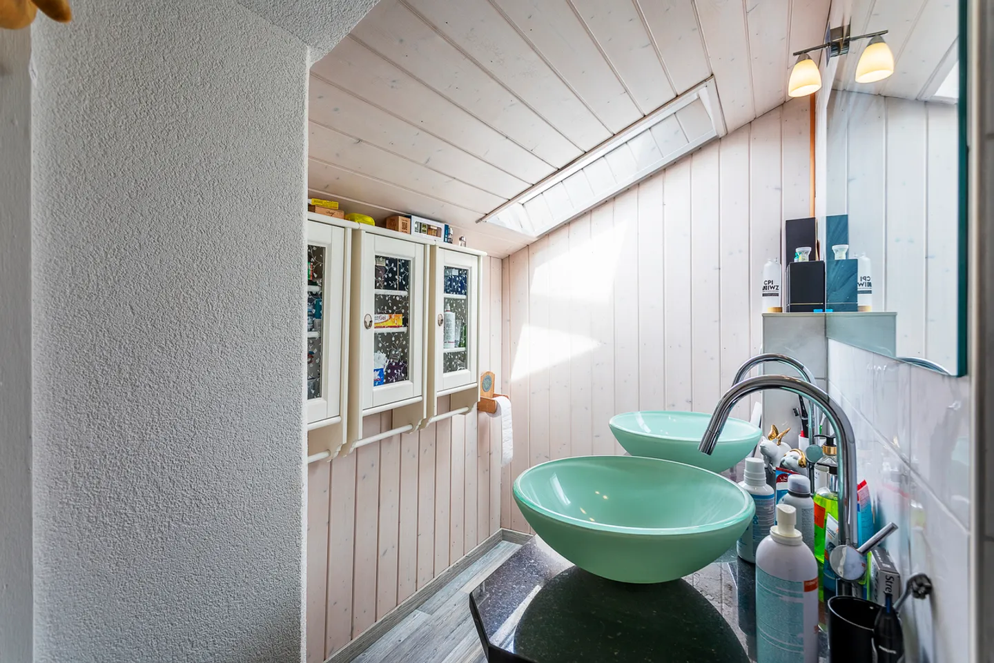 MAISON INDIVIDUELLE AVEC GARAGE BOX ET COUVERT A VOITURE - Photo 11 sur 13