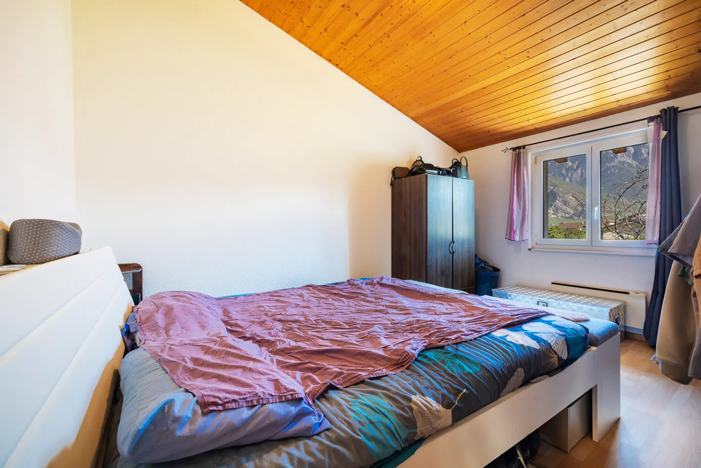 UN RIFUGIO DI PACE PER QUESTA VILLA DI 4.5 STANZE - Foto 9 di 13