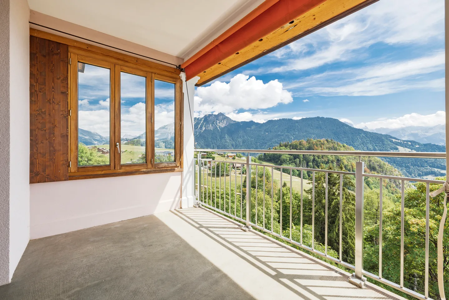 3-Zimmer-Wohnung mit atemberaubendem Blick - Foto 2 von 13