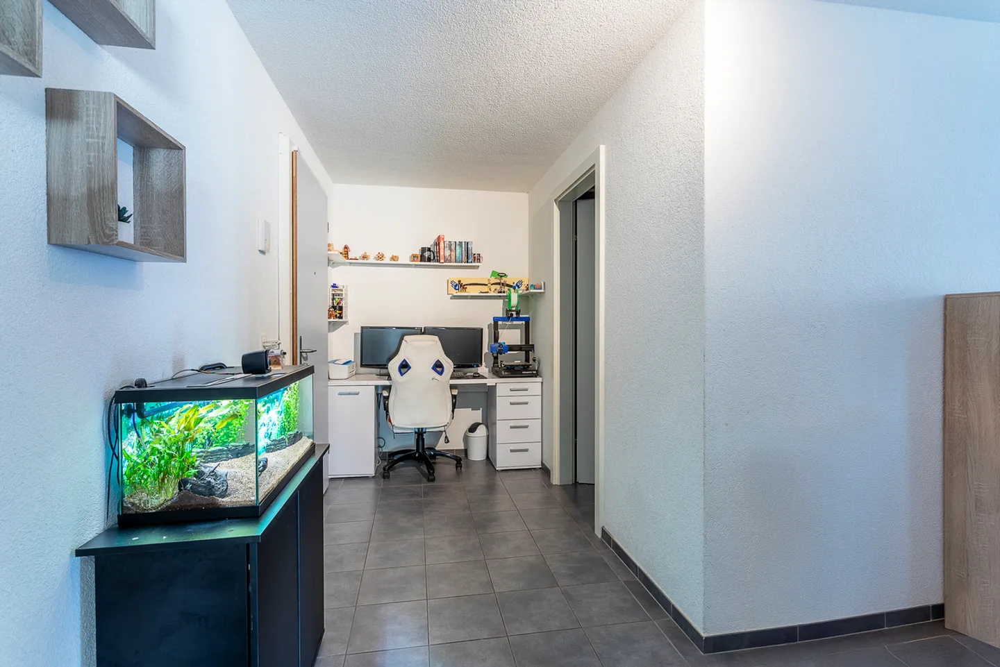 Appartement PPE récent de 3,5 pièces proche centre-ville - Foto 3 di 9
