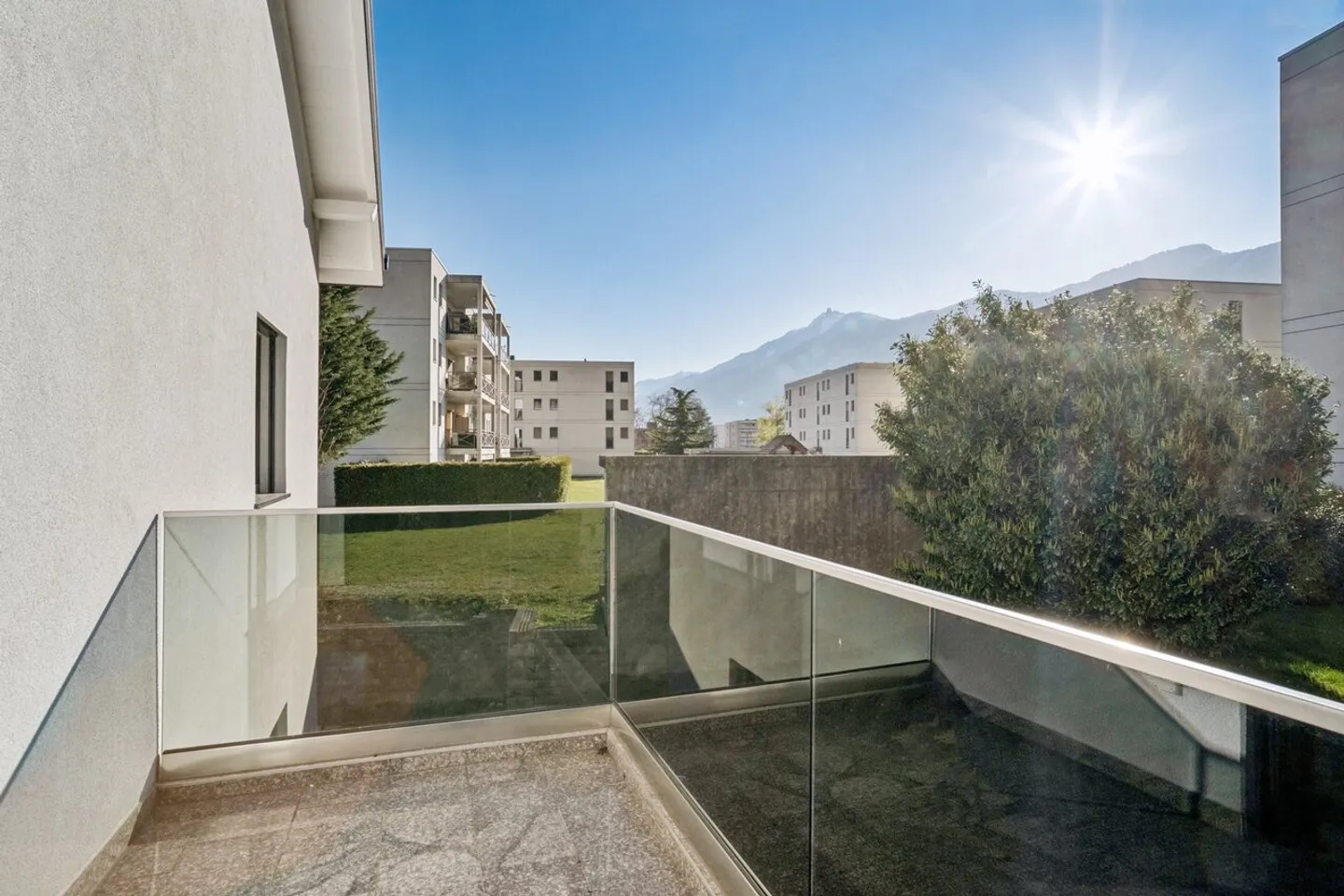 Un appartamento di 4.5 stanze affascinante con balcone - Foto 1 di 8