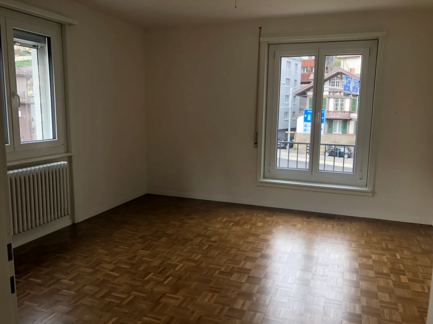 Prébarreau 5 - Apartment 4 rooms close to the train station completely renovated - Photo 5 of 9