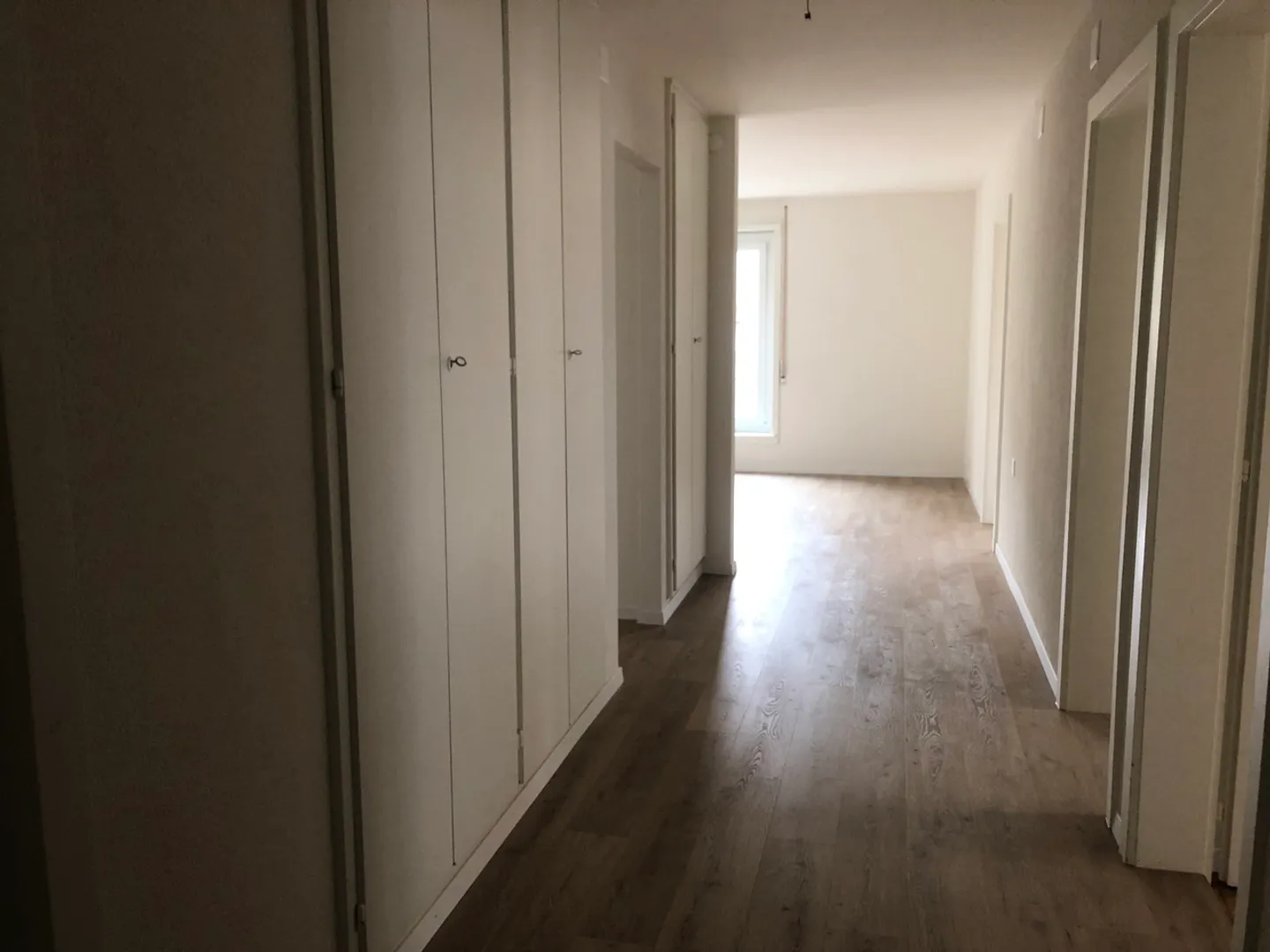 Prébarreau 5 - Apartment 4 rooms close to the train station completely renovated - Photo 8 of 9