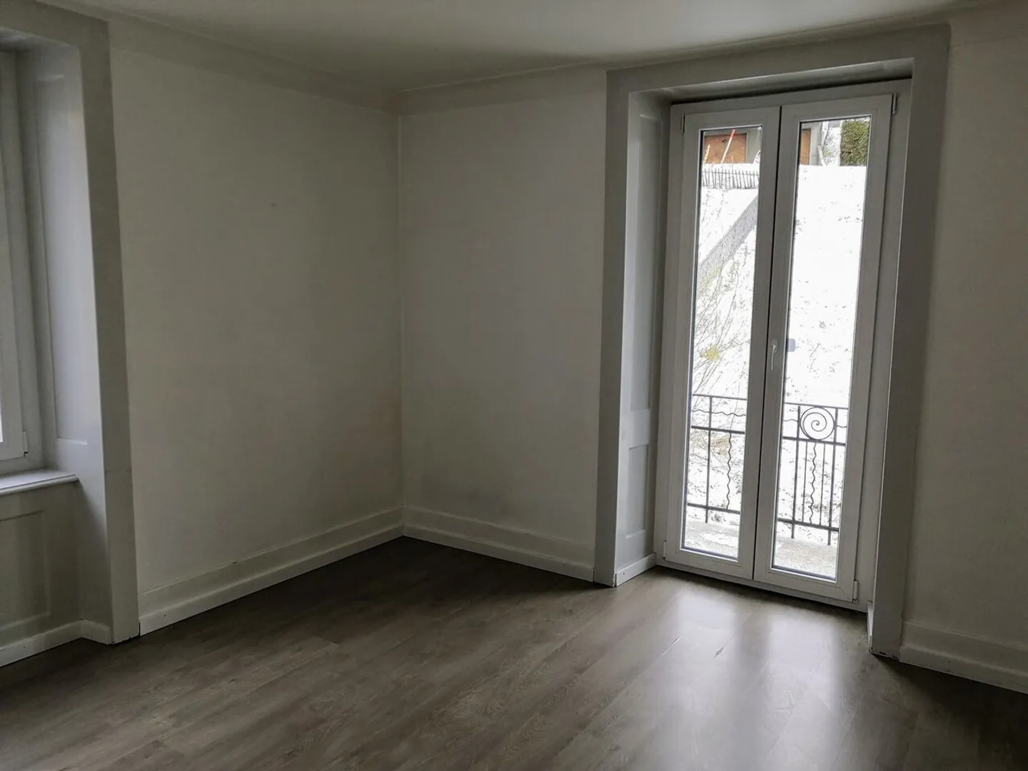 3-room apartment with balcony 2nd floor without elevator - Photo 3 of 12