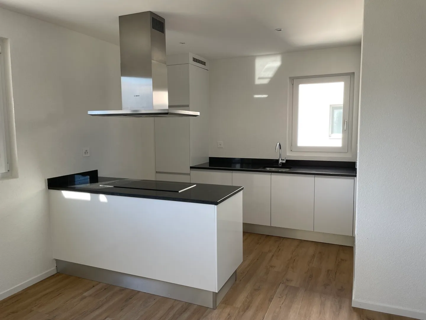 Bel Appartement au Dernier Étage - Photo 2 sur 6