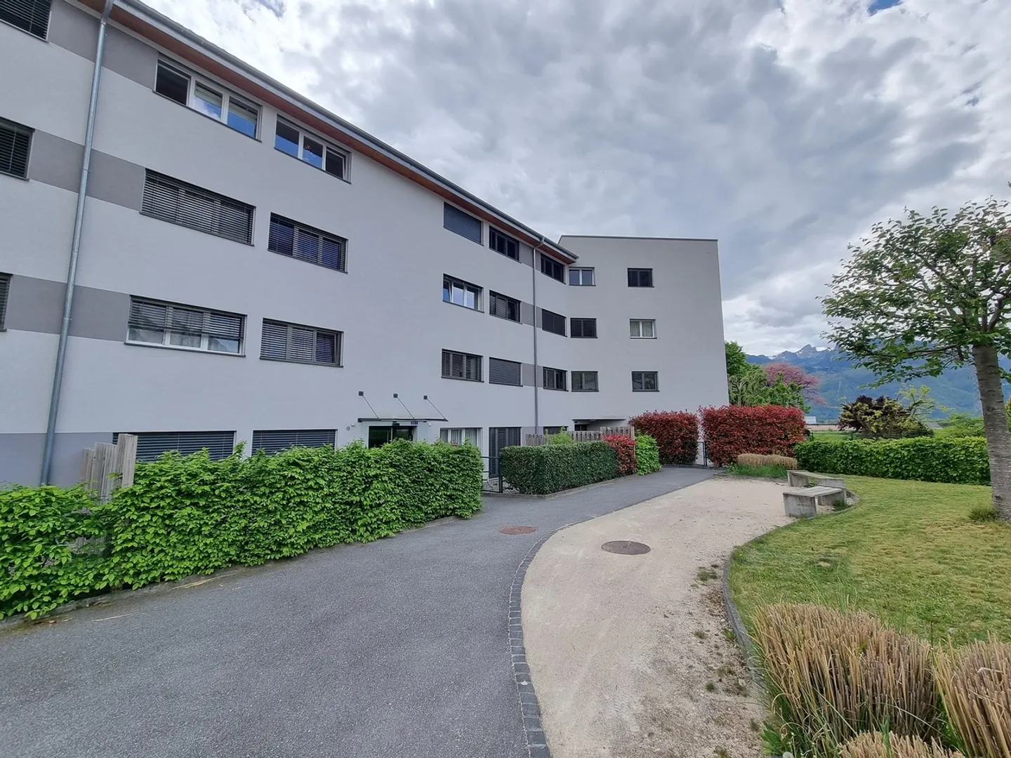 Magnifico appartamento di 3,5 locali situato in un quartiere tranquillo - Foto 1 di 9