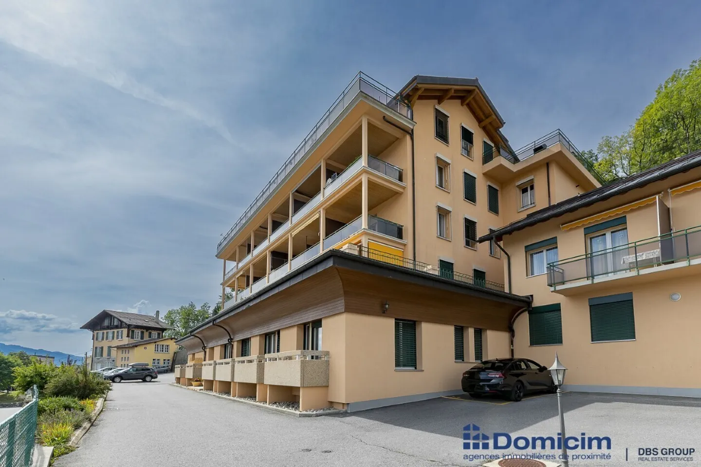 Unfurnished Studio with Terrace - Photo 2 of 5