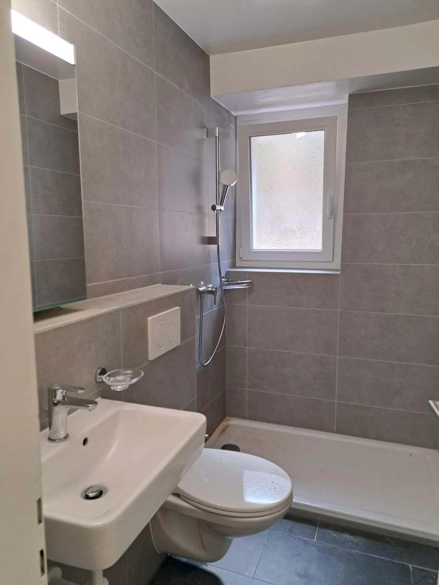 Prébarreau 5 - 2,5 p - spazioso - ristrutturato centro città - Foto 7 di 7