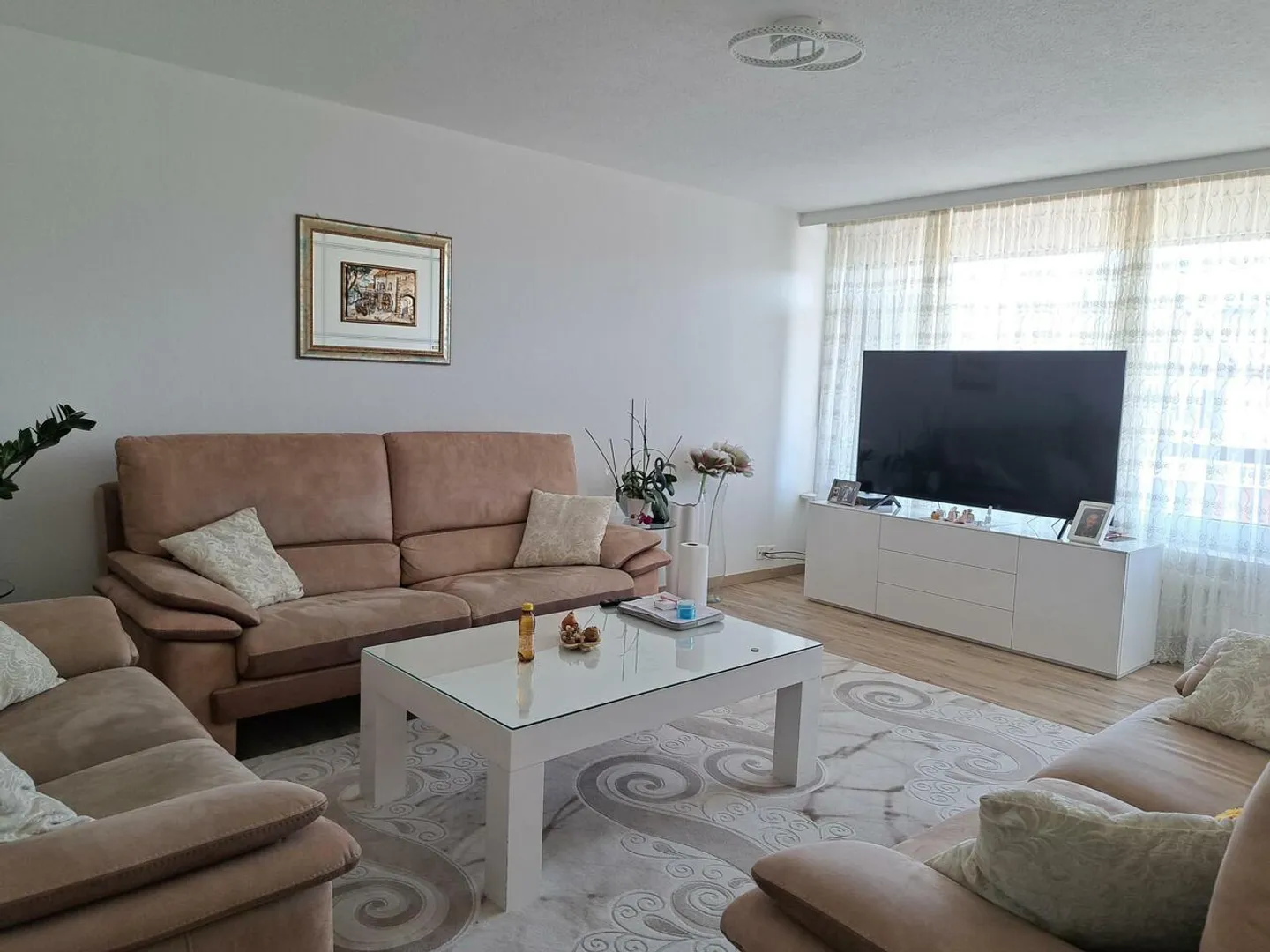 Route de Gouttes d'Or 19 - Appart 5.5 rooms - Photo 2 of 12