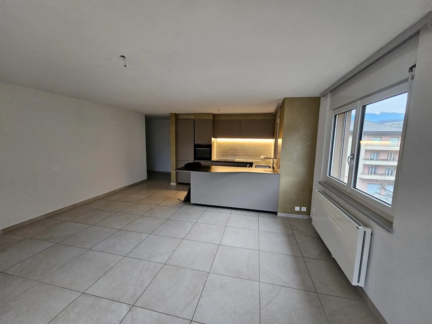 Bel Appartement au Dernier Étage - Photo 5 sur 9