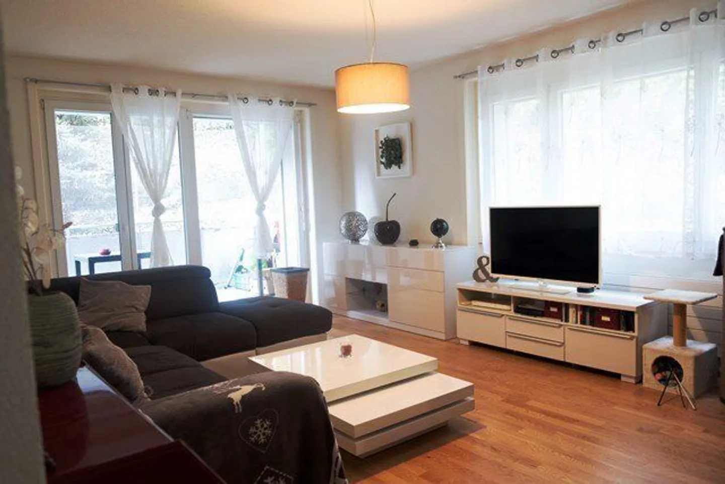 Charmant appartement 3.5 pièces - Photo 2 sur 5