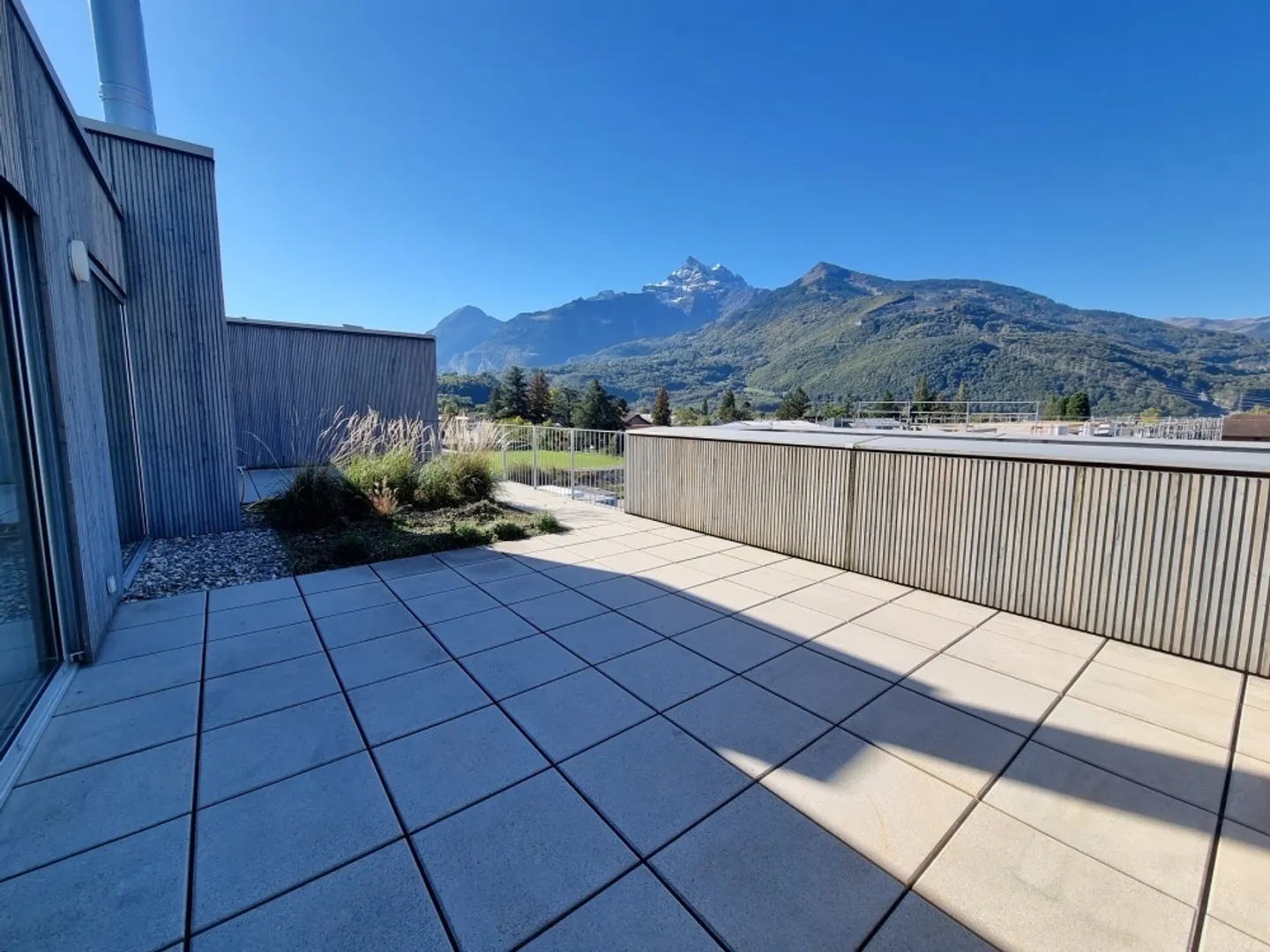 BEX - Magnificent 3.5-room penthouse apartment with terrace - Photo 3 of 13