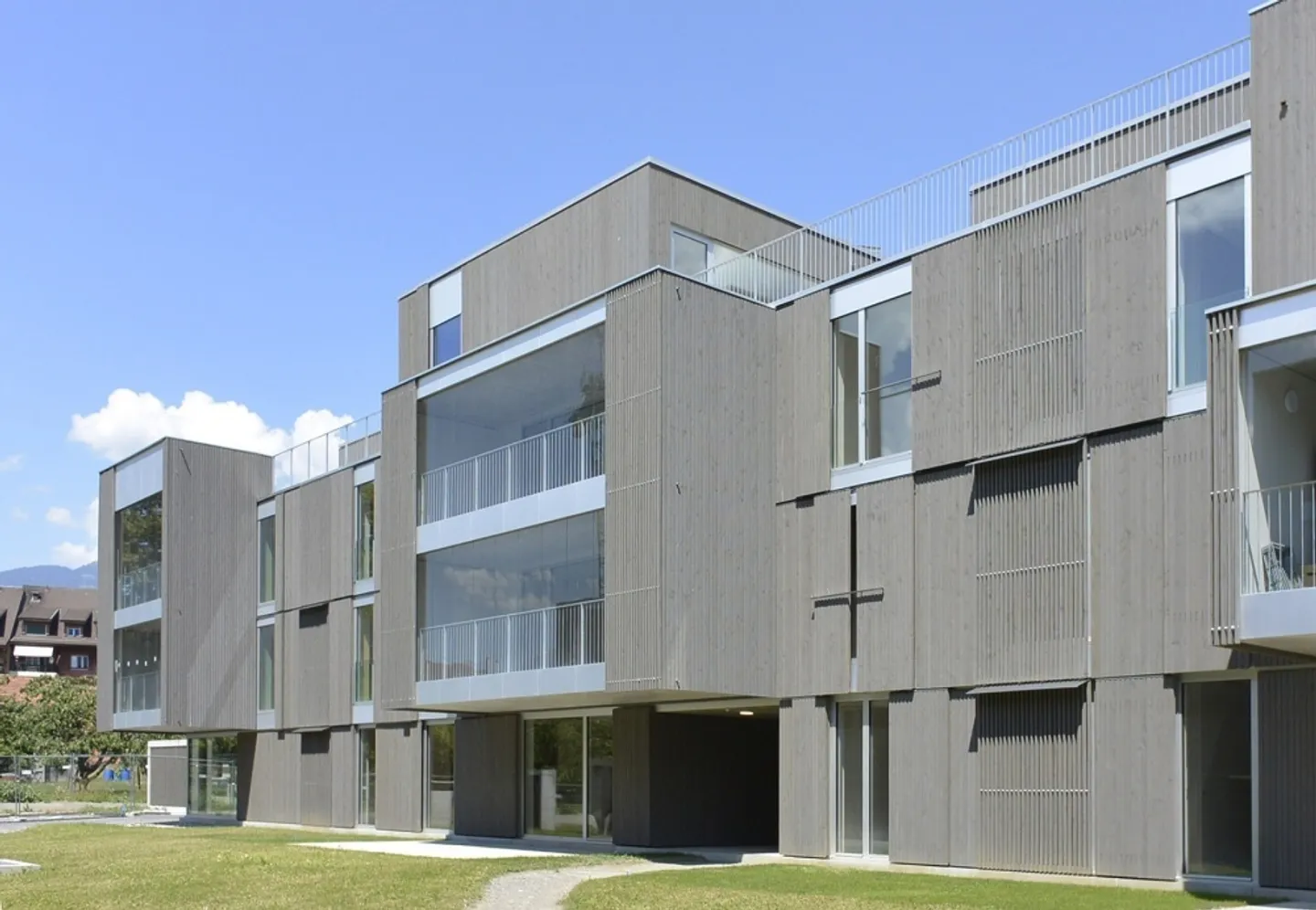 Magnificent 3.5-room apartment with balcony / Bex-Jardins - Photo 1 of 9