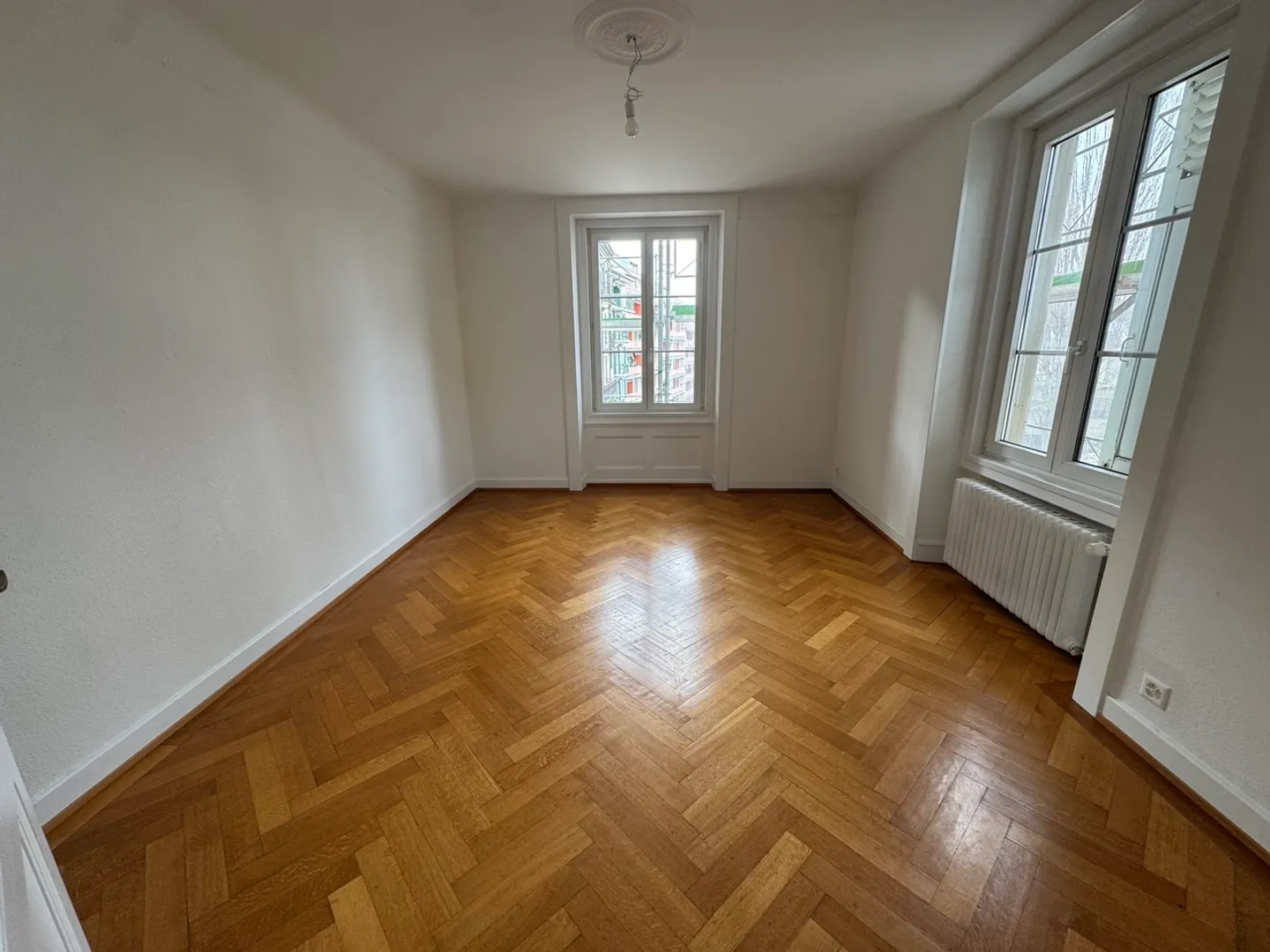 Helle und geräumige 4-Zimmer-Wohnung mit Balkon - Lausanne - Foto 3 von 7