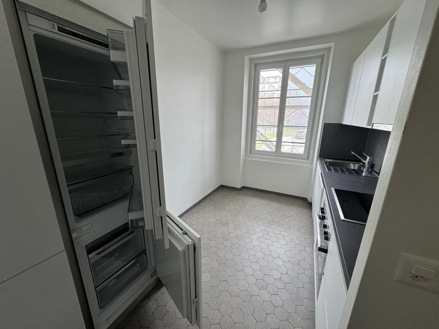 Helle und geräumige 4-Zimmer-Wohnung mit Balkon - Lausanne - Foto 6 von 7