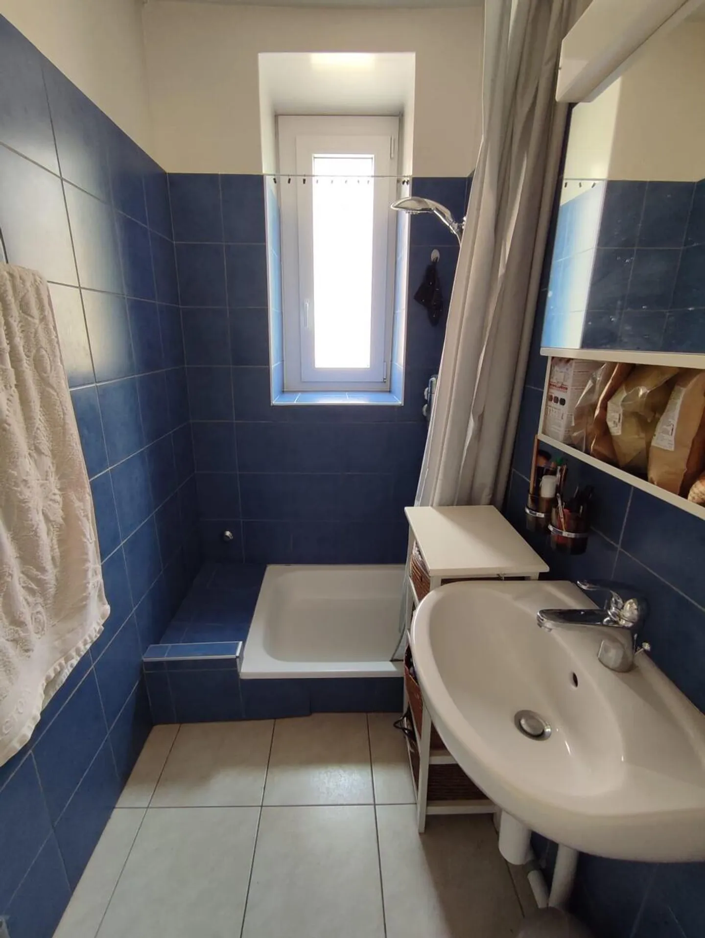 3-room apartment with balcony 2nd floor without elevator - Photo 10 of 12