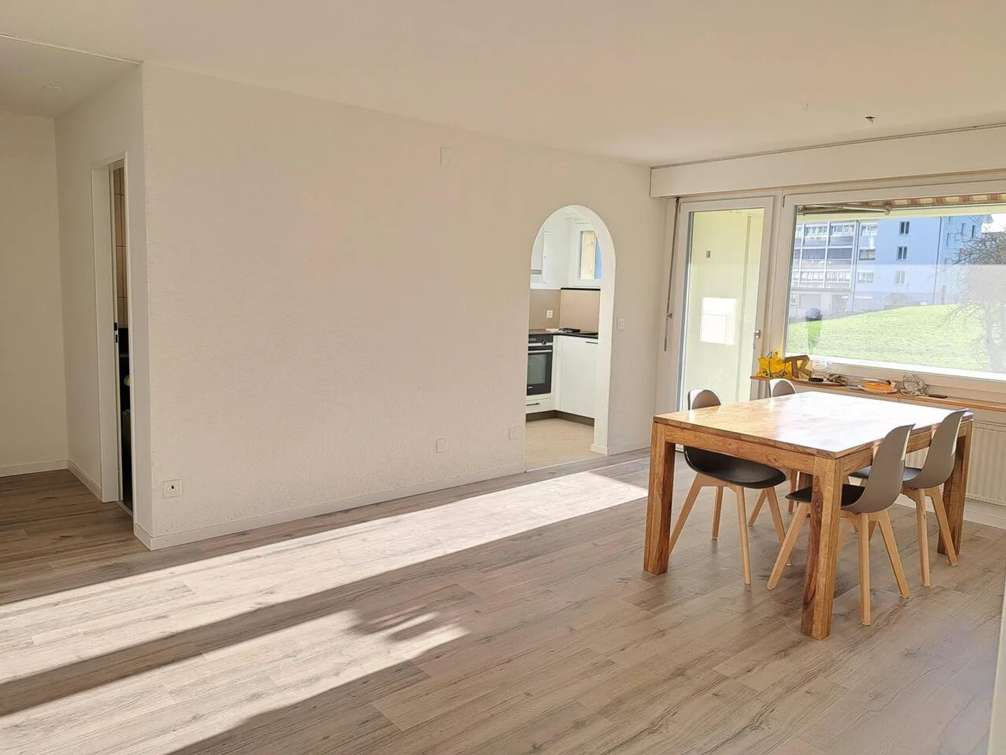 Appartement Moderne avec Balcon - Photo 3 sur 10