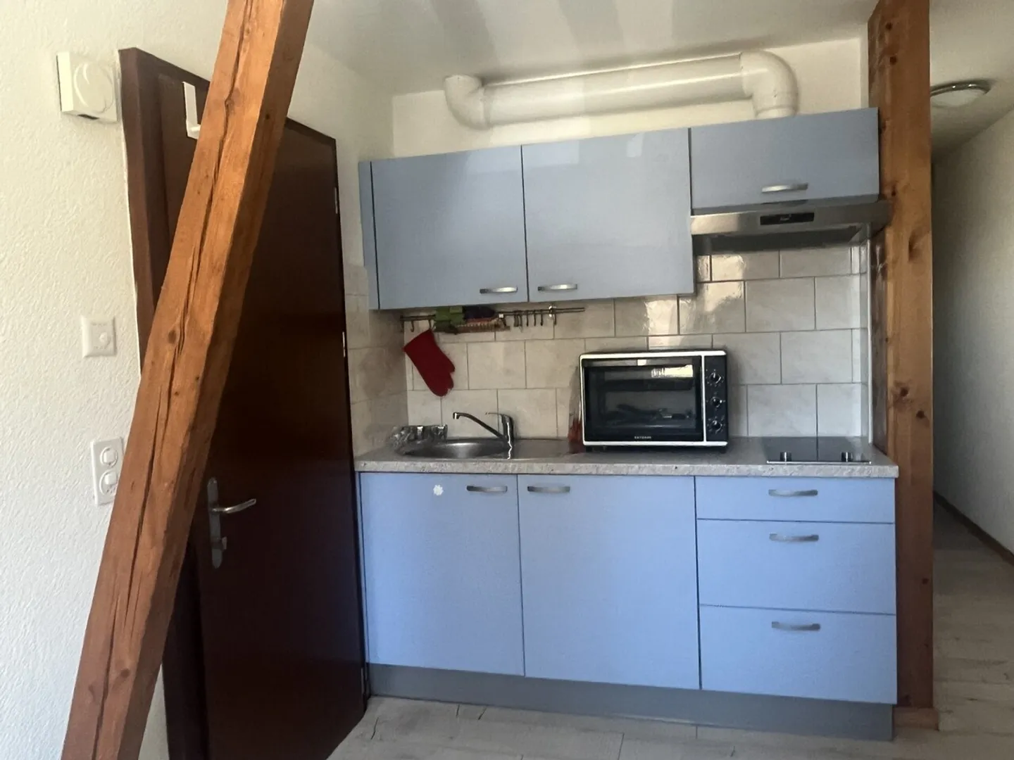 Cosy semi-furnished studio. Year-round rental - Photo 1 of 4