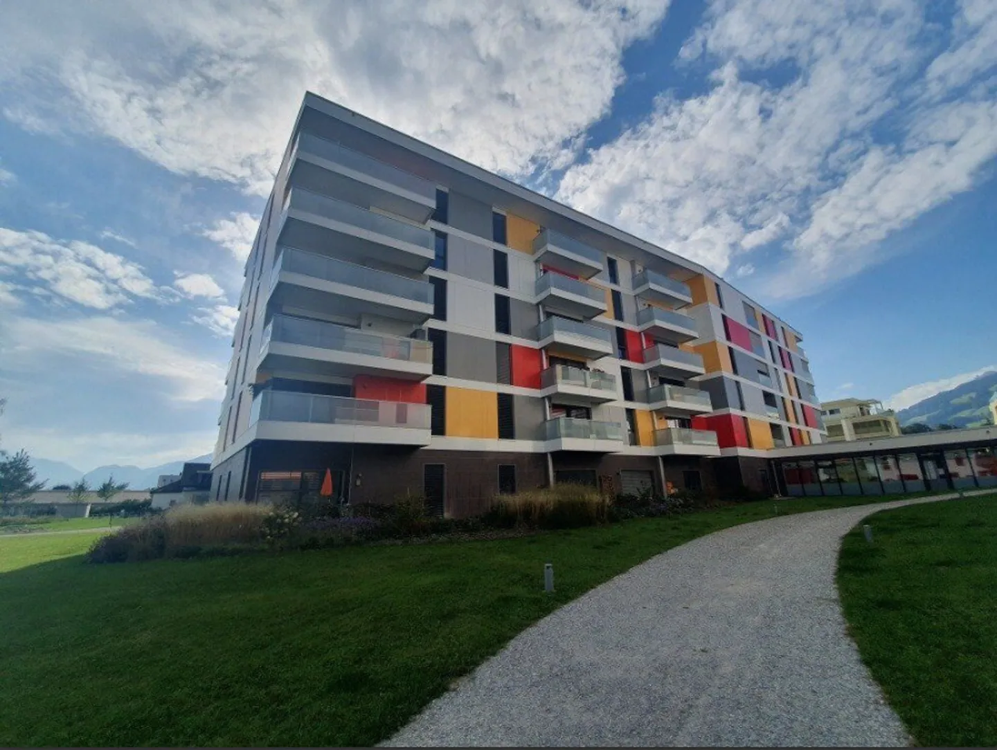 Modern Apartment in Bulle - Photo 2 of 8