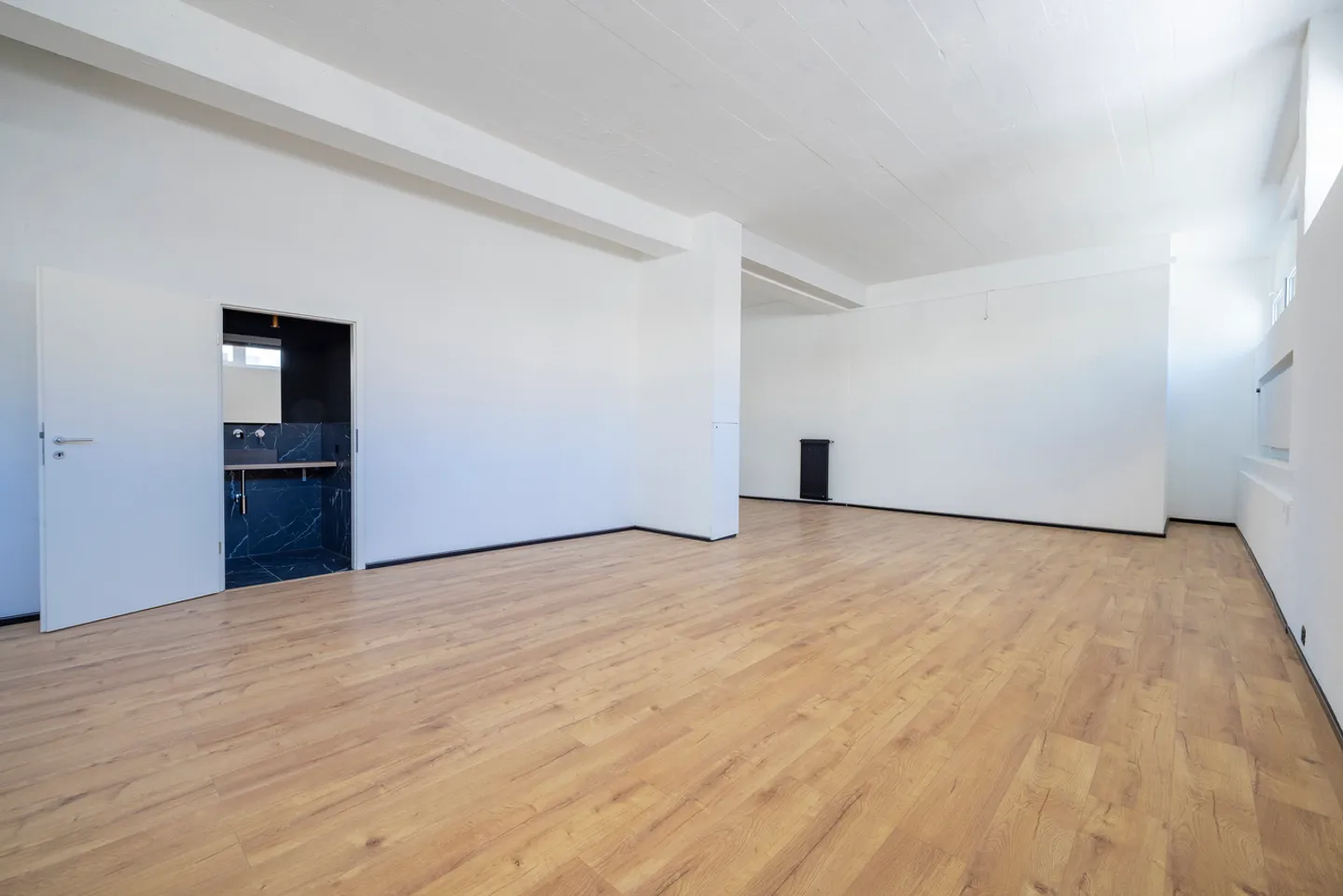 BUREAU A LOUER - MARTIGNY - Photo 2 of 12