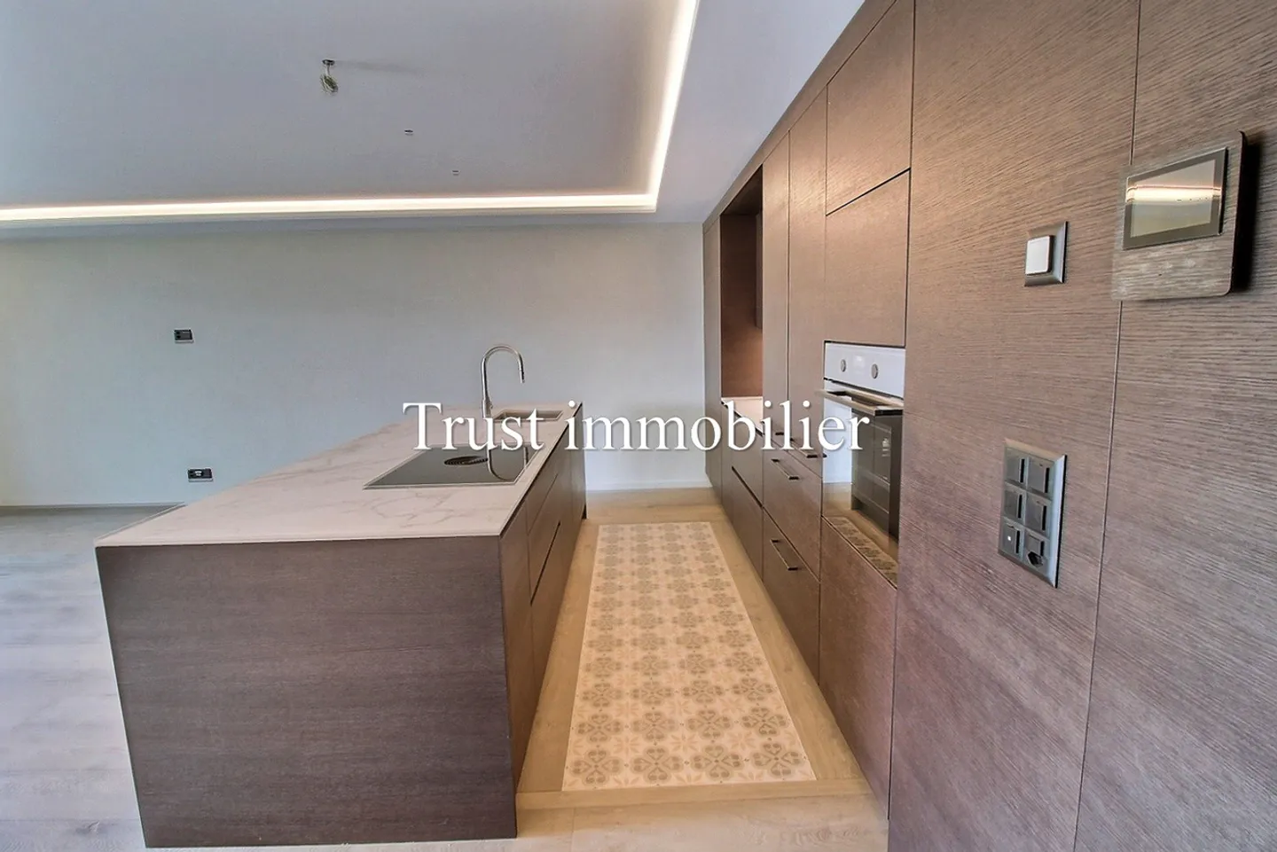 3003. Neue Wohnung im Zentrum von Montana - Foto 7 von 13