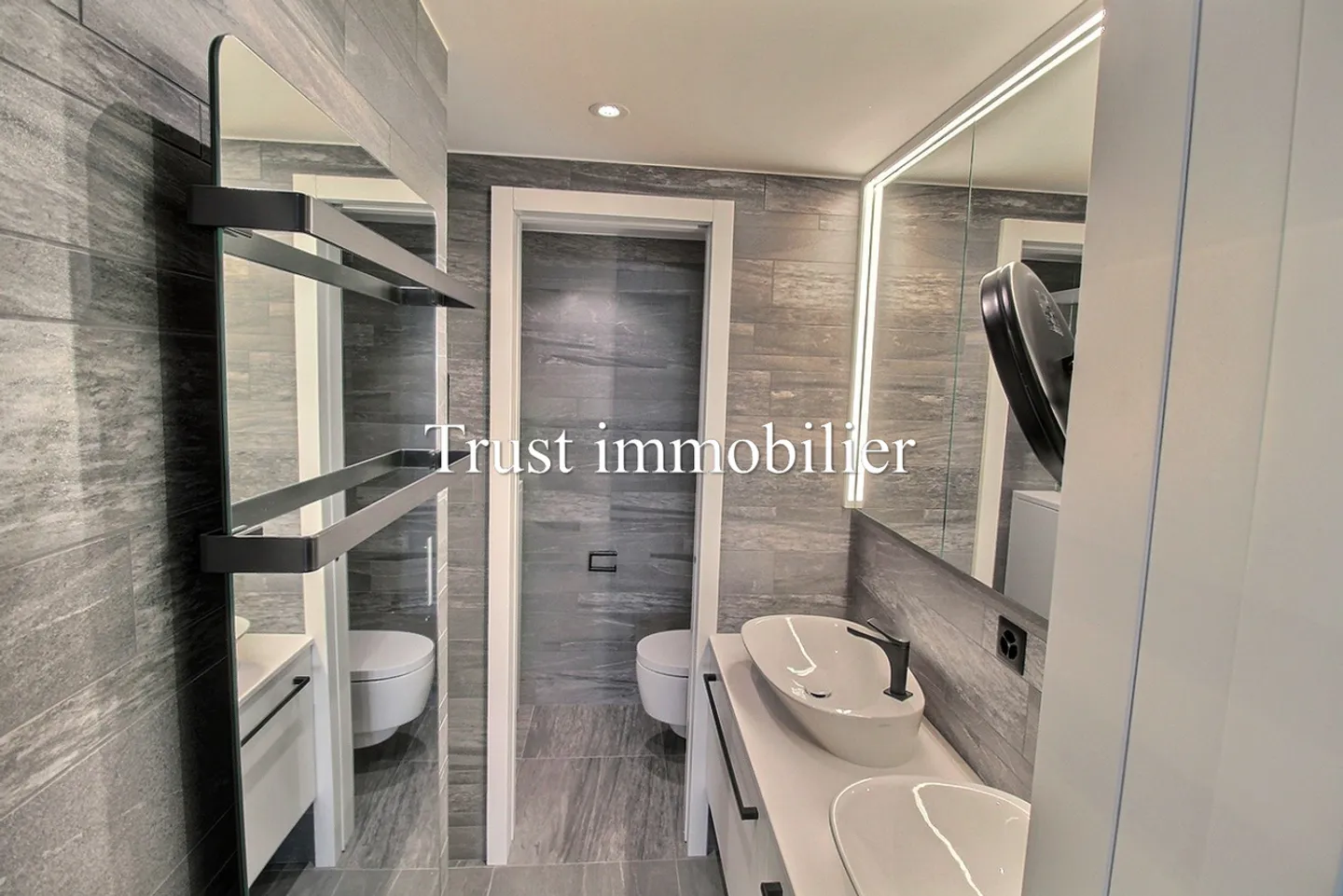 3003. Neue Wohnung im Zentrum von Montana - Foto 10 von 13