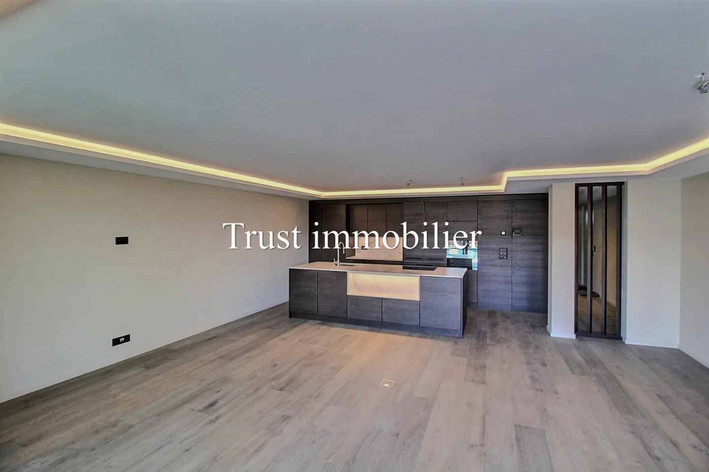 3003. Neue Wohnung im Zentrum von Montana - Foto 10 von 13